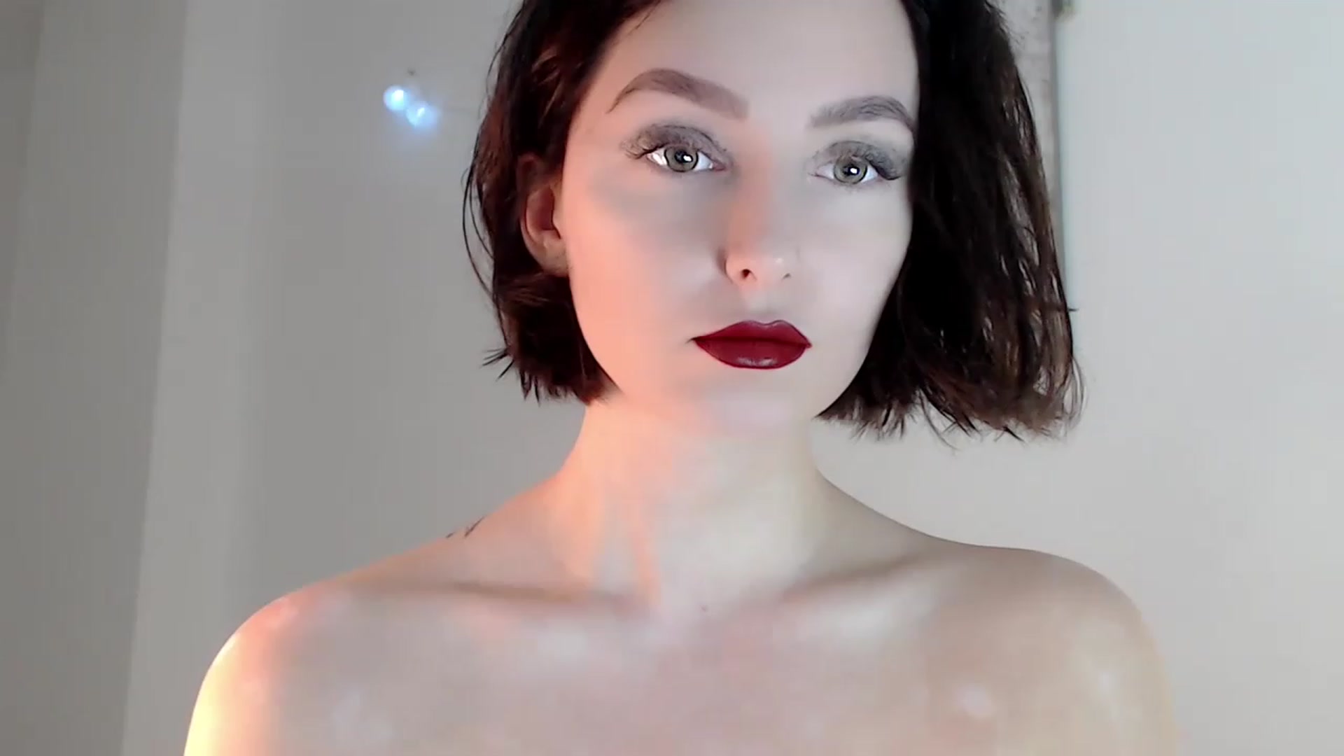 Gallery image thumbnail from Red_Lips_Girl's myfreecams stream on, 12/31/2022, 18:59 image 12 of 20