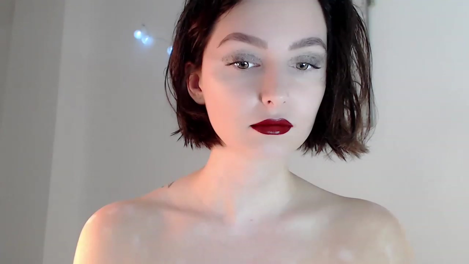 Gallery image thumbnail from Red_Lips_Girl's myfreecams stream on, 12/31/2022, 18:59 image 10 of 20