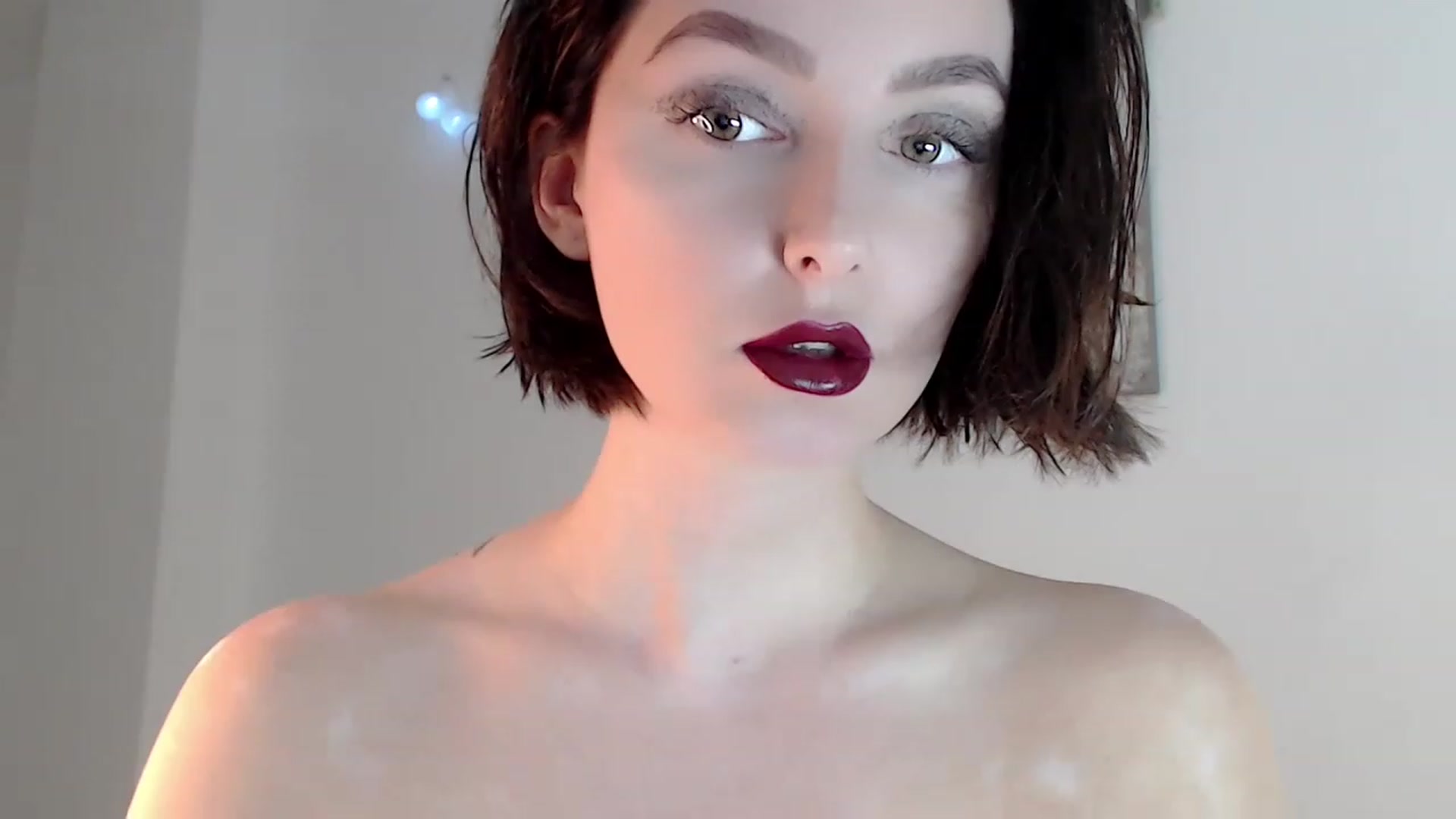 Gallery image thumbnail from Red_Lips_Girl's myfreecams stream on, 12/31/2022, 18:59 image 7 of 20