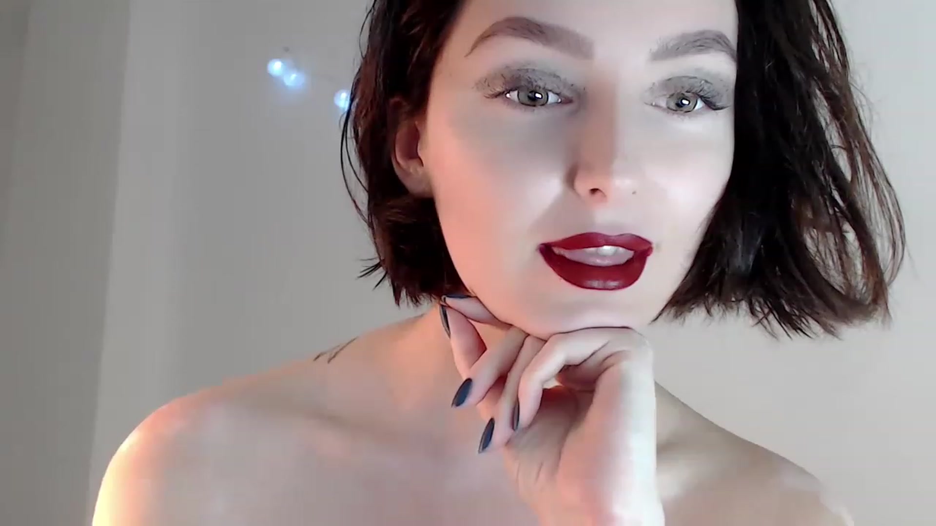 Gallery image thumbnail from Red_Lips_Girl's myfreecams stream on, 12/31/2022, 18:59 image 13 of 20
