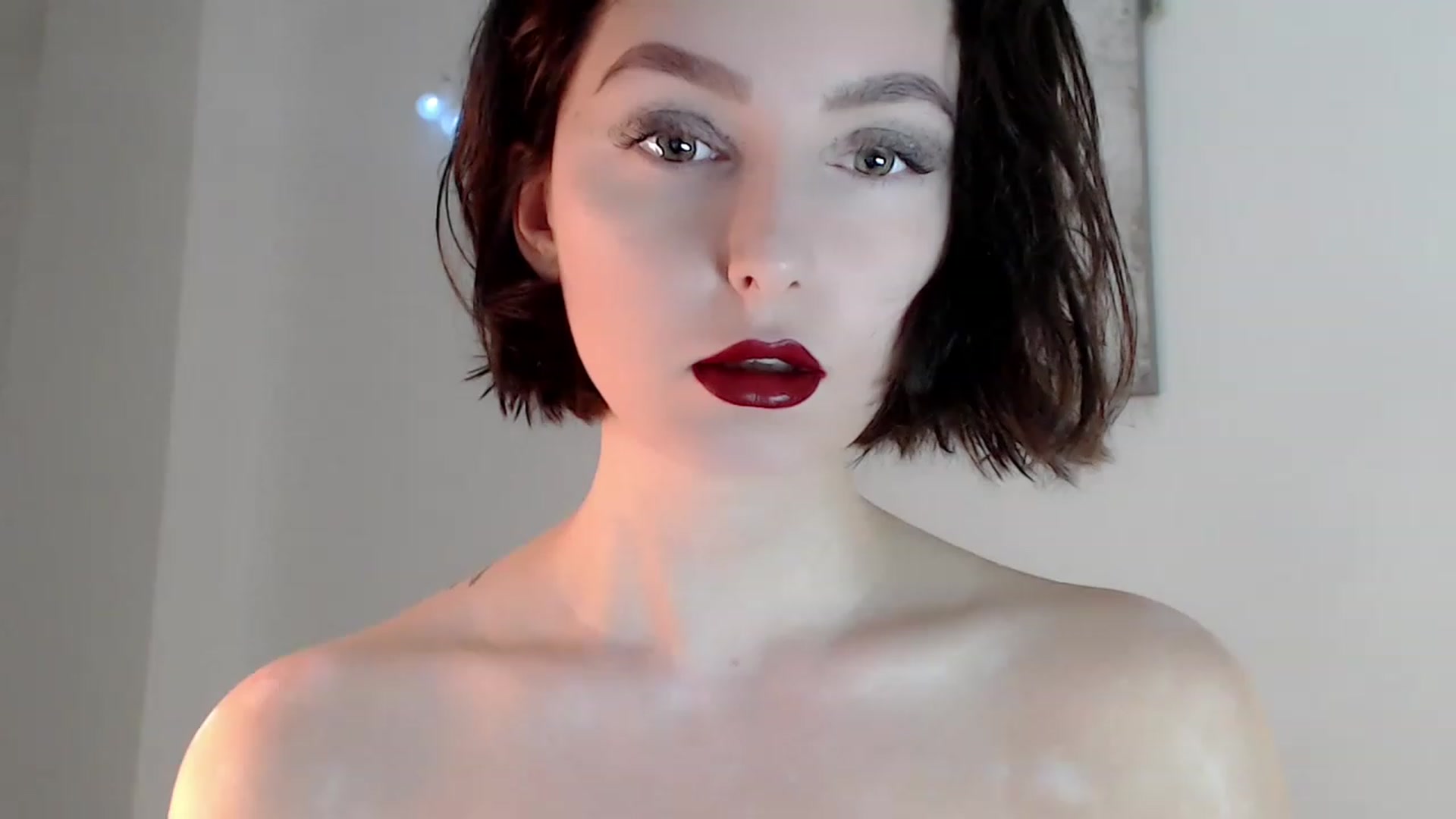 Gallery image thumbnail from Red_Lips_Girl's myfreecams stream on, 12/31/2022, 18:59 image 16 of 20
