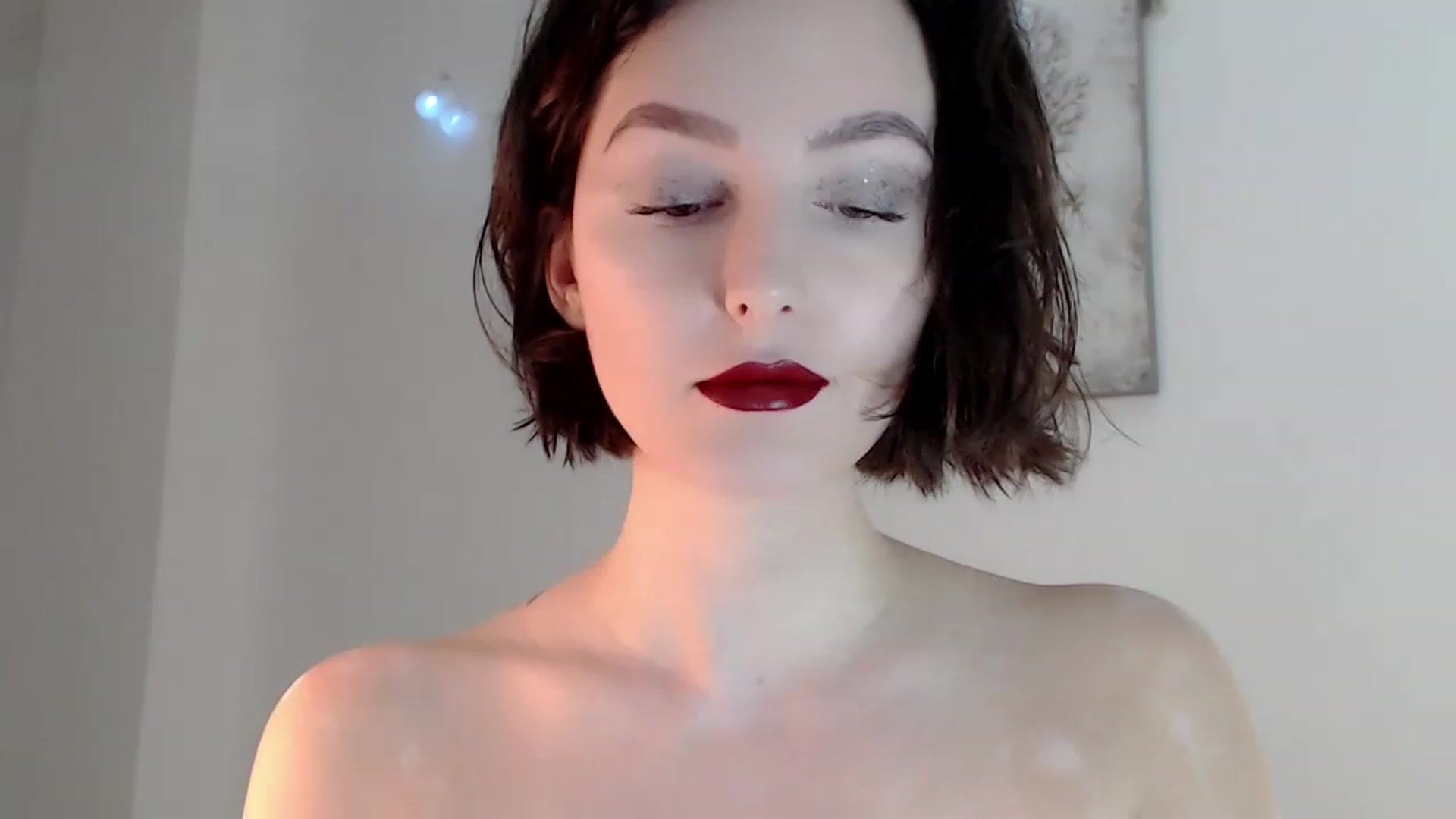 Gallery image thumbnail from Red_Lips_Girl's myfreecams stream on, 12/31/2022, 18:59 image 19 of 20