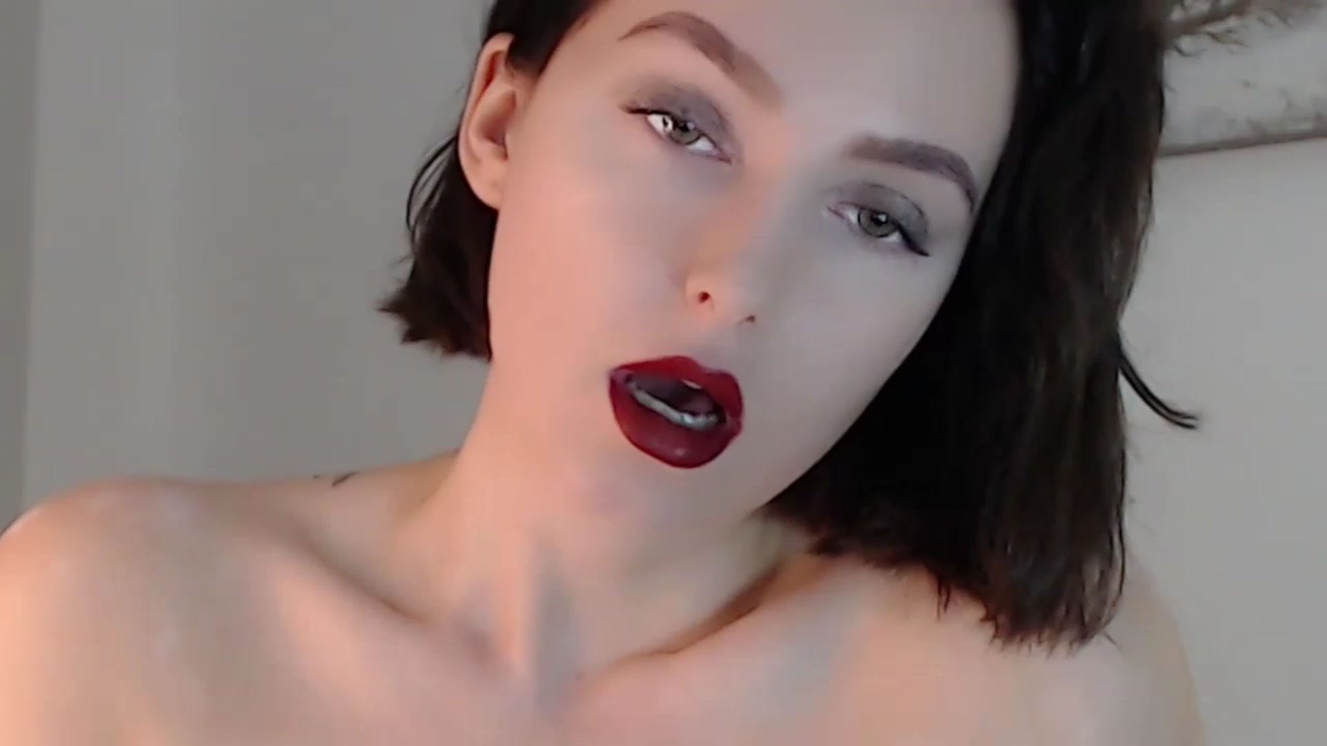 Gallery image thumbnail from Red_Lips_Girl's myfreecams stream on, 12/31/2022, 20:44 image 9 of 20