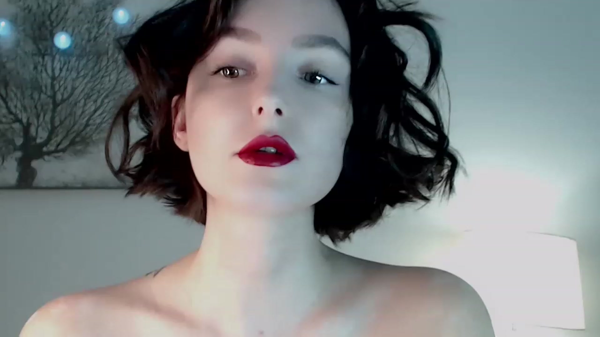 Gallery image thumbnail from Red_Lips_Girl's myfreecams stream on, 01/03/2023, 18:58 image 13 of 20