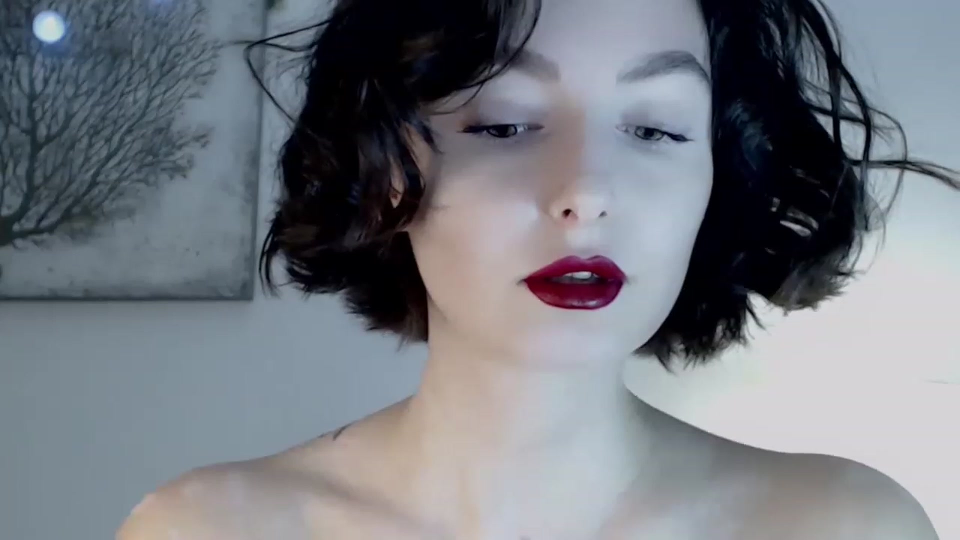 Gallery image thumbnail from Red_Lips_Girl's myfreecams stream on, 01/03/2023, 18:58 image 3 of 20