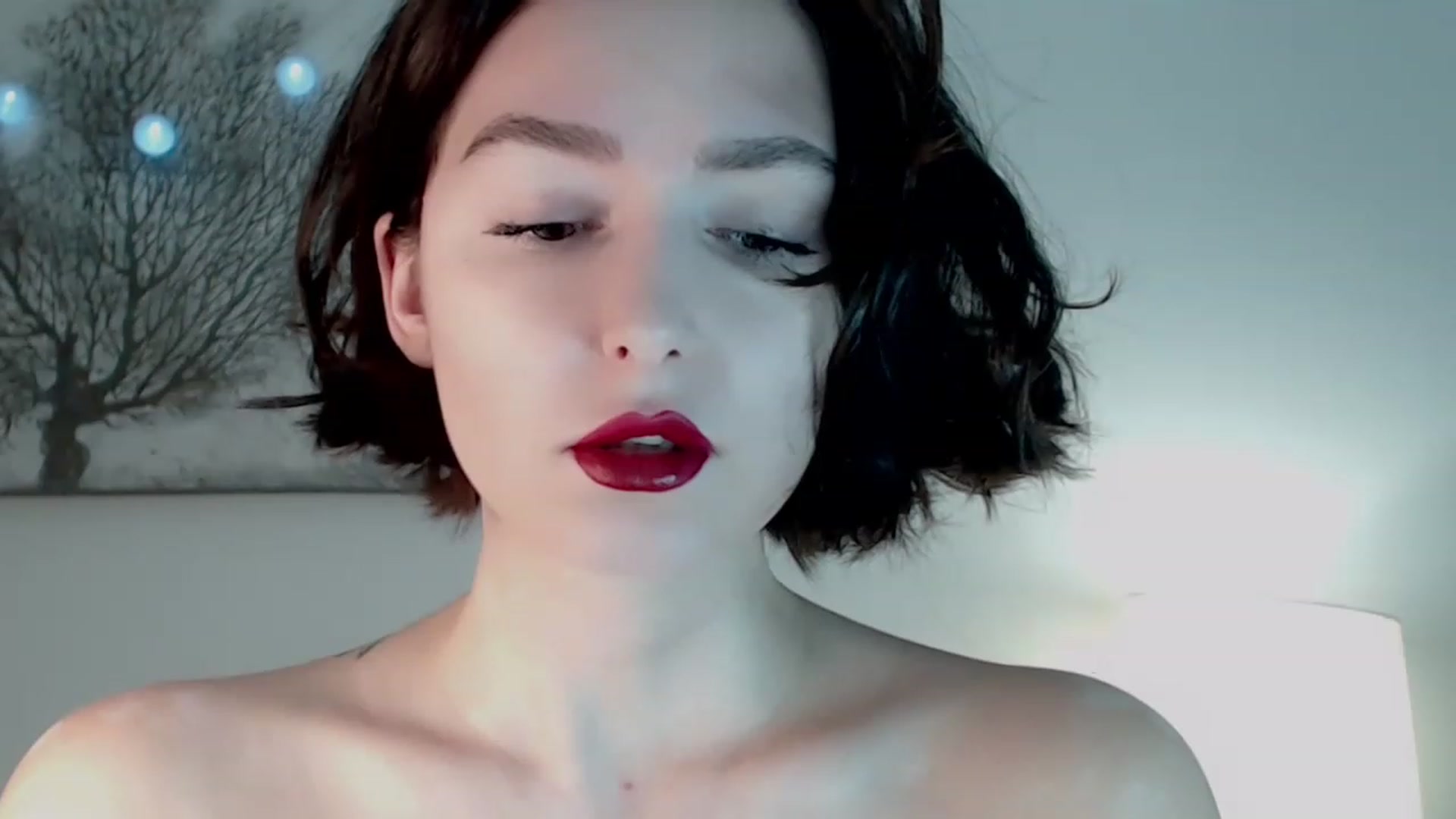 Gallery image thumbnail from Red_Lips_Girl's myfreecams stream on, 01/03/2023, 18:58 image 17 of 20
