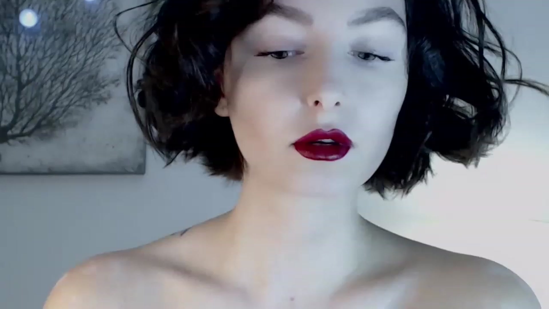 Gallery image thumbnail from Red_Lips_Girl's myfreecams stream on, 01/03/2023, 18:58 image 2 of 20