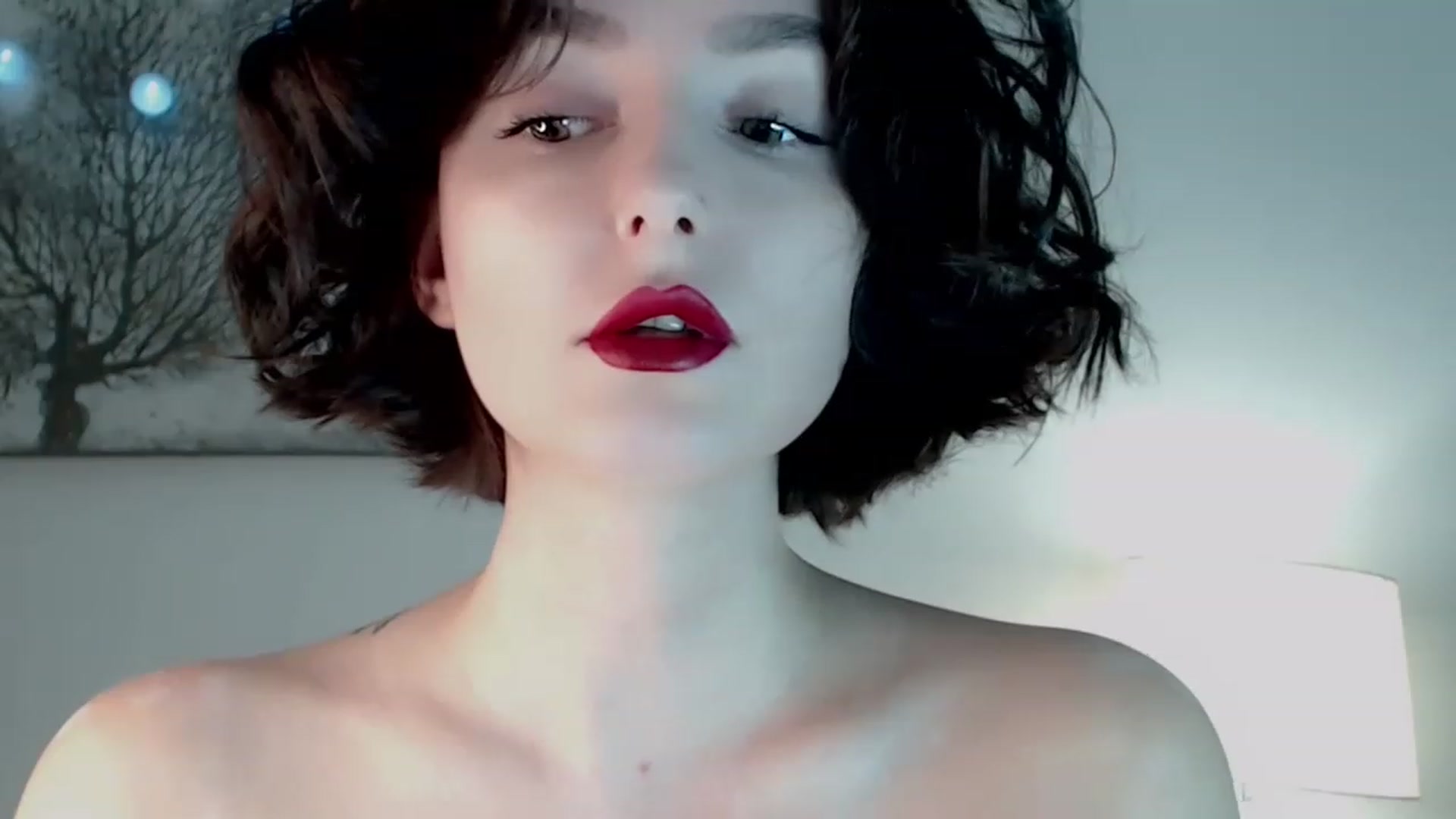 Gallery image thumbnail from Red_Lips_Girl's myfreecams stream on, 01/03/2023, 18:58 image 12 of 20