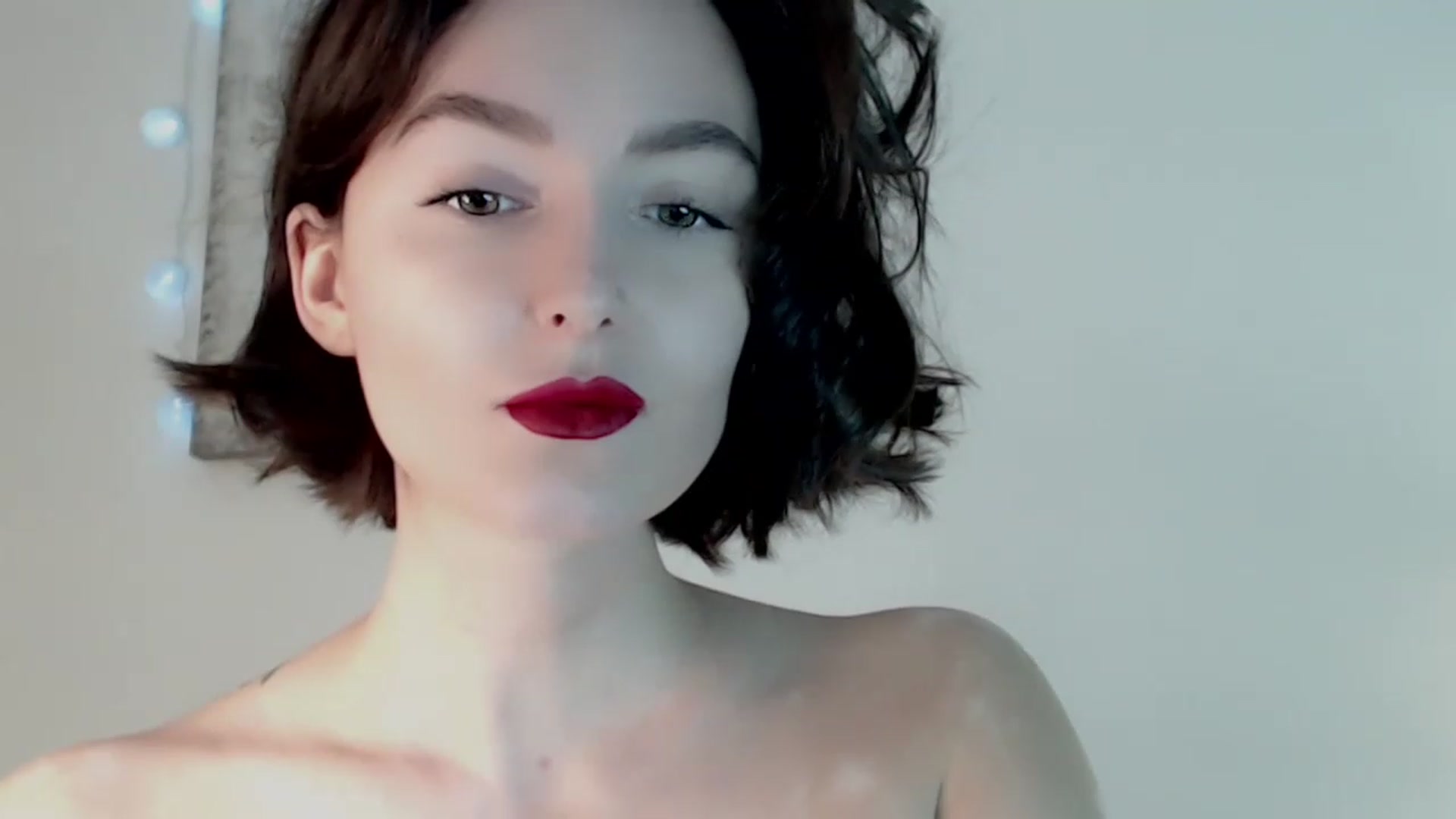 Gallery image thumbnail from Red_Lips_Girl's myfreecams stream on, 01/03/2023, 19:41 image 20 of 20