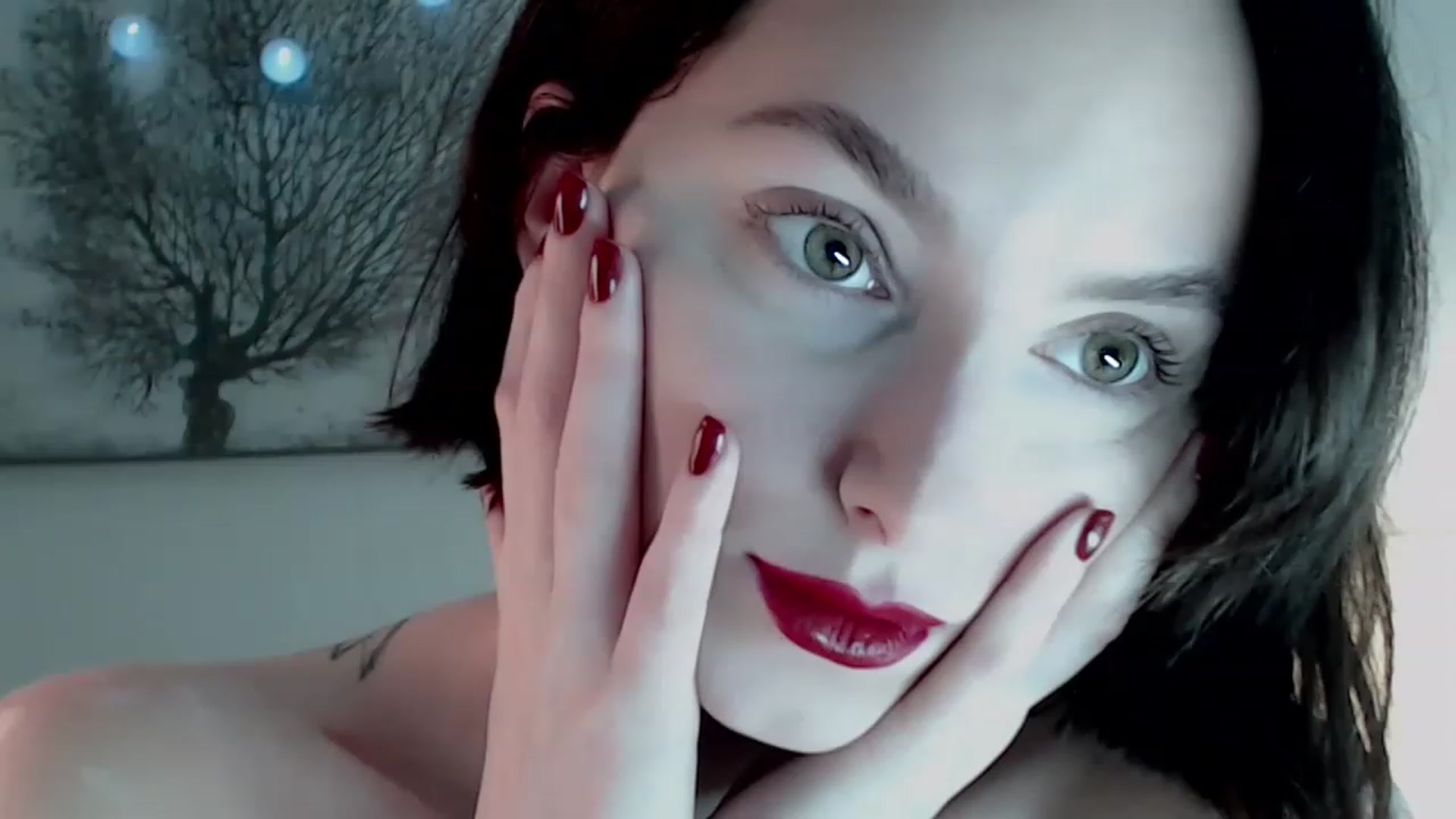 Gallery image thumbnail from Red_Lips_Girl's myfreecams stream on, 01/06/2023, 18:48 image 4 of 20