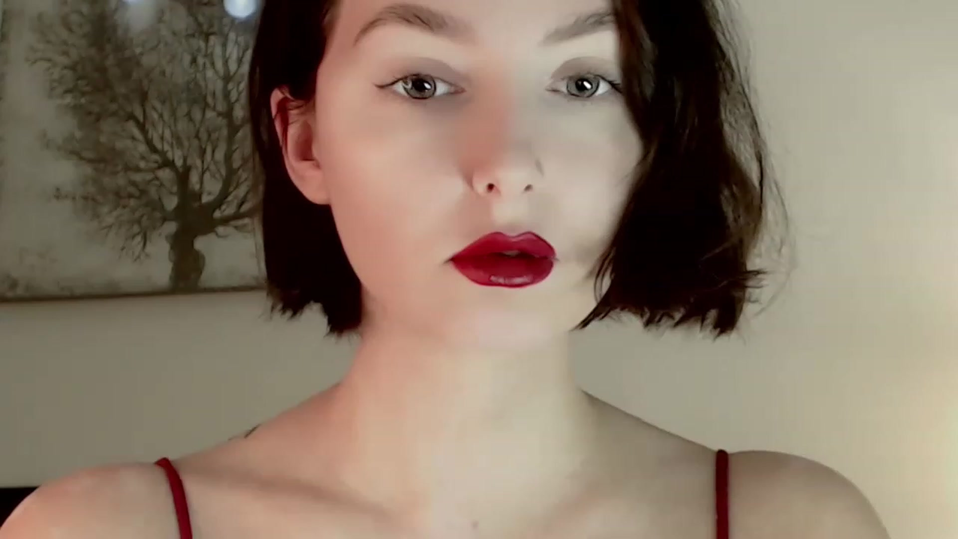Gallery image thumbnail from Red_Lips_Girl's myfreecams stream on, 01/06/2023, 18:48 image 11 of 20