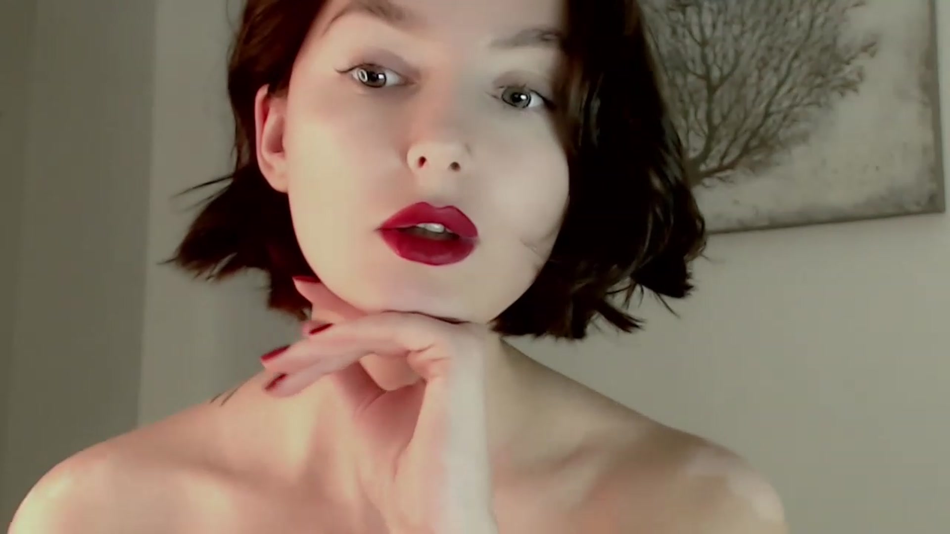 Gallery image thumbnail from Red_Lips_Girl's myfreecams stream on, 01/06/2023, 21:24 image 10 of 20
