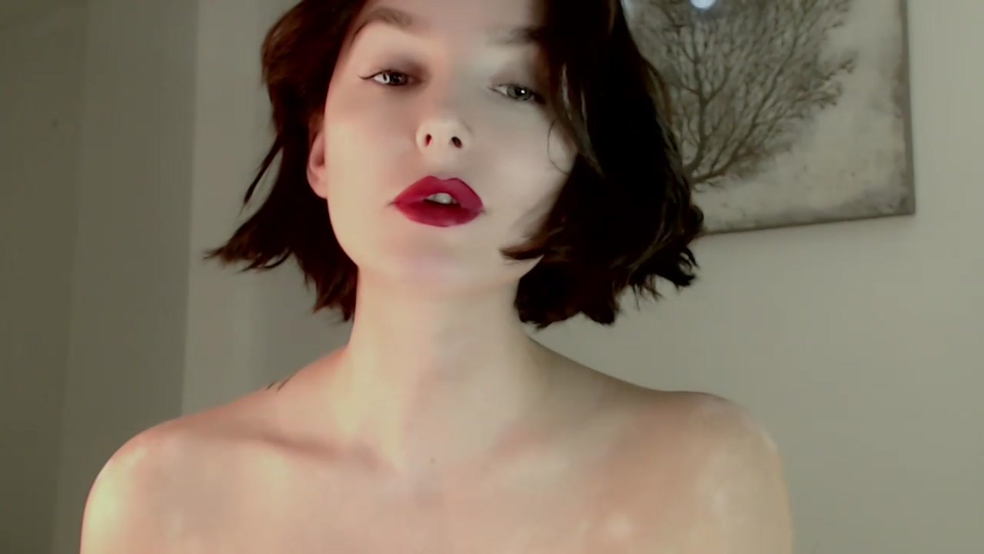 Gallery image thumbnail from Red_Lips_Girl's myfreecams stream on, 01/06/2023, 21:24 image 14 of 20