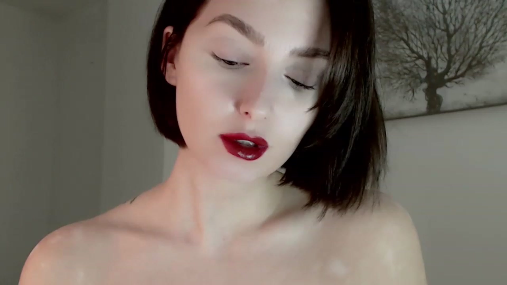 Gallery image thumbnail from Red_Lips_Girl's myfreecams stream on, 01/07/2023, 22:36 image 13 of 20