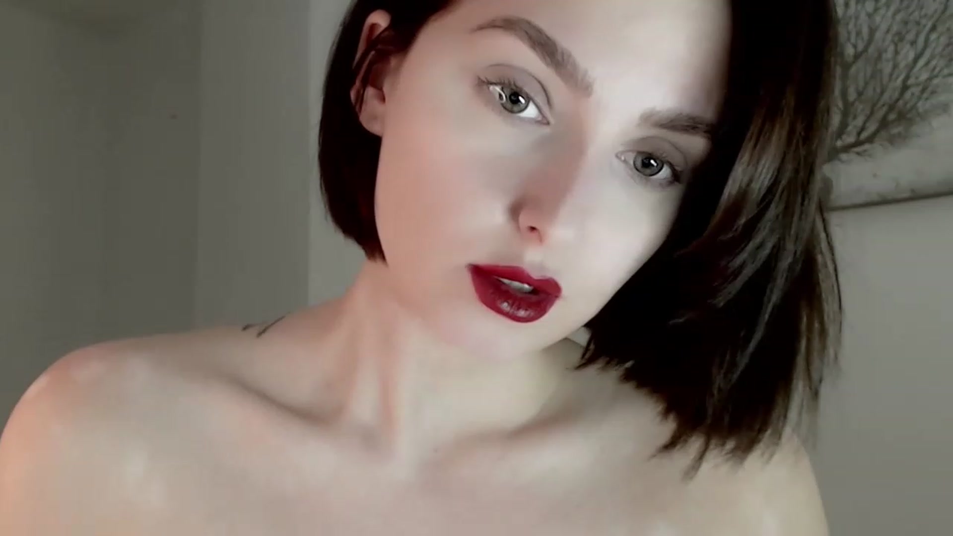 Gallery image thumbnail from Red_Lips_Girl's myfreecams stream on, 01/07/2023, 22:36 image 11 of 20