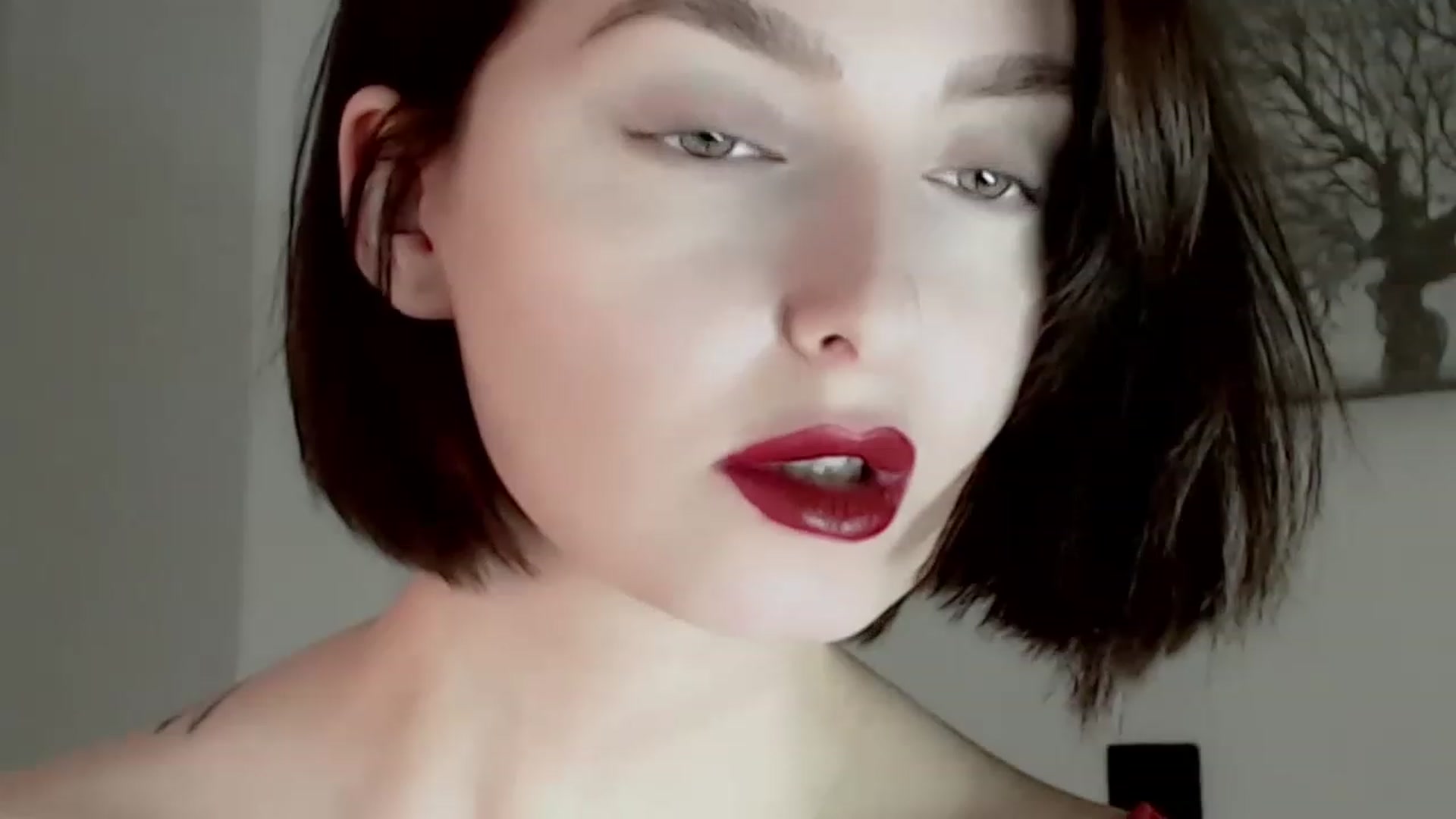 Gallery image thumbnail from Red_Lips_Girl's myfreecams stream on, 01/07/2023, 22:36 image 5 of 20