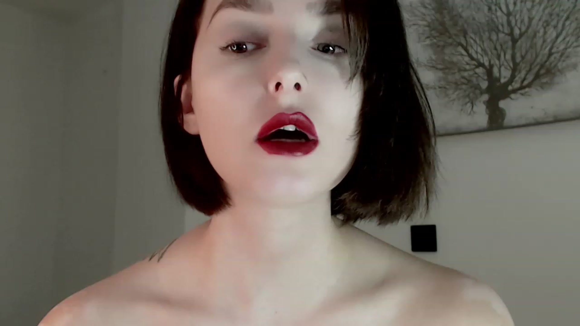 Gallery image thumbnail from Red_Lips_Girl's myfreecams stream on, 01/07/2023, 22:36 image 15 of 20