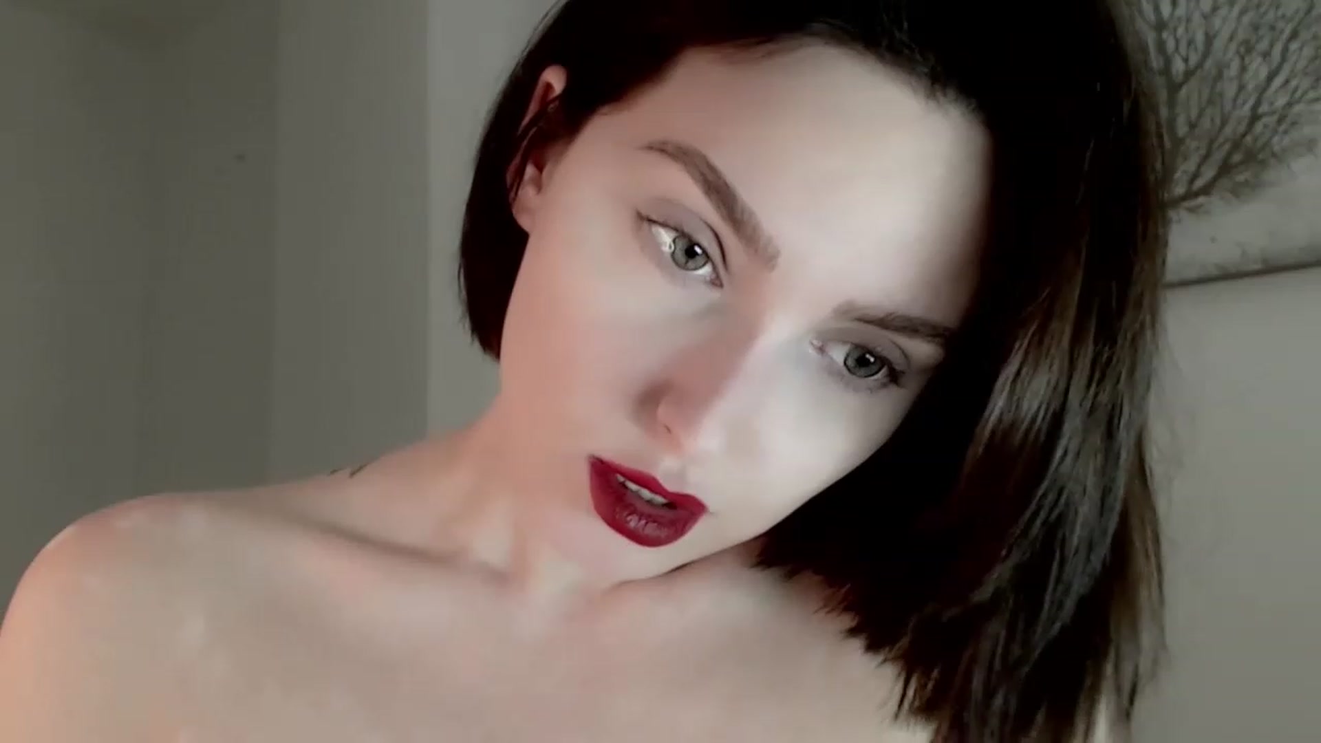 Gallery image thumbnail from Red_Lips_Girl's myfreecams stream on, 01/07/2023, 22:36 image 14 of 20