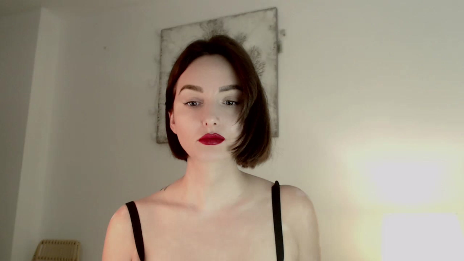 Gallery image thumbnail from Red_Lips_Girl's myfreecams stream on, 01/12/2023, 16:19 image 15 of 20