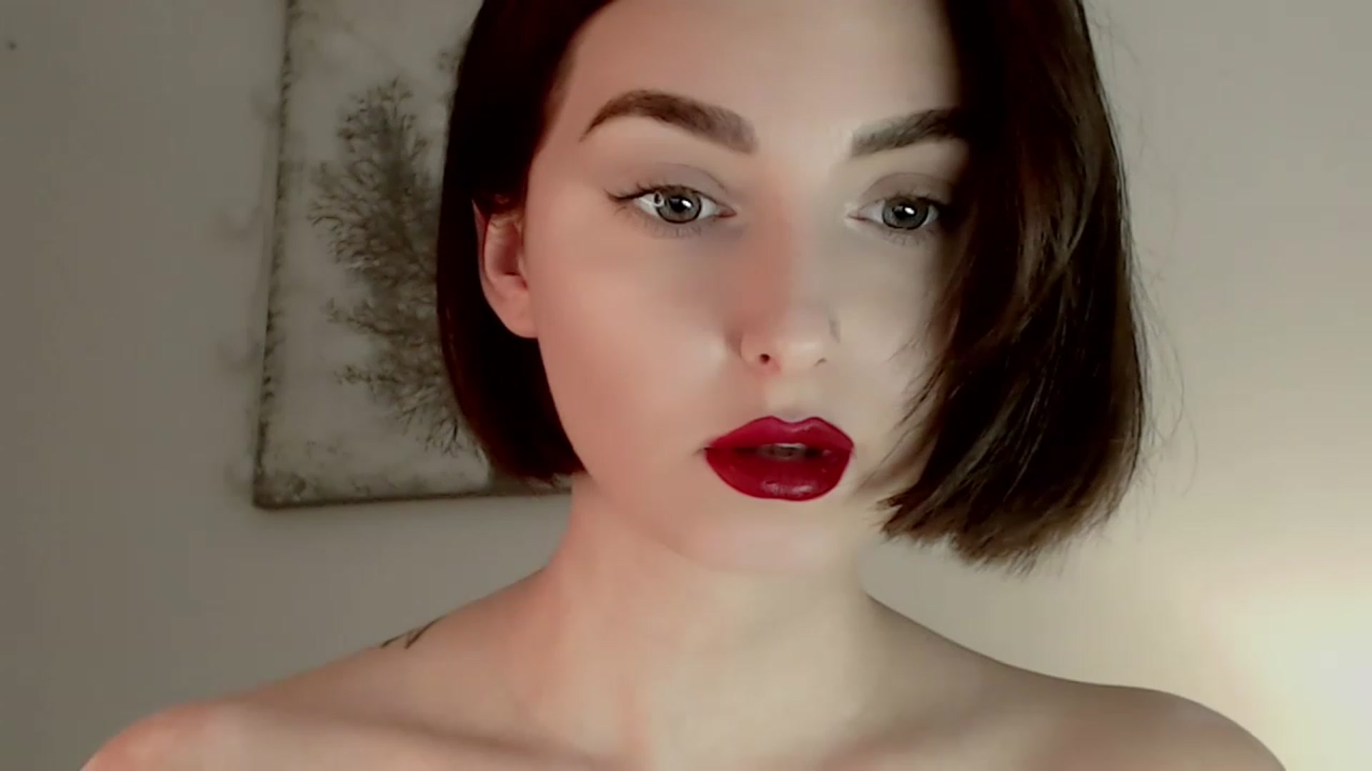 Gallery image thumbnail from Red_Lips_Girl's myfreecams stream on, 01/12/2023, 16:19 image 4 of 20