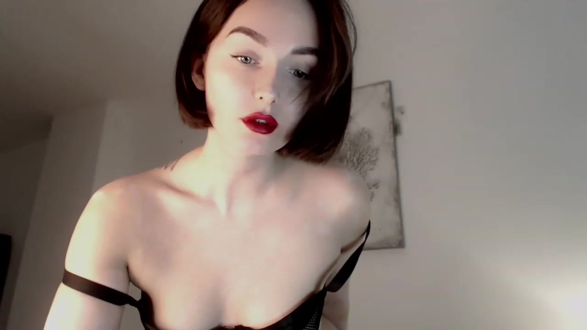 Gallery image thumbnail from Red_Lips_Girl's myfreecams stream on, 01/12/2023, 18:35 image 7 of 20