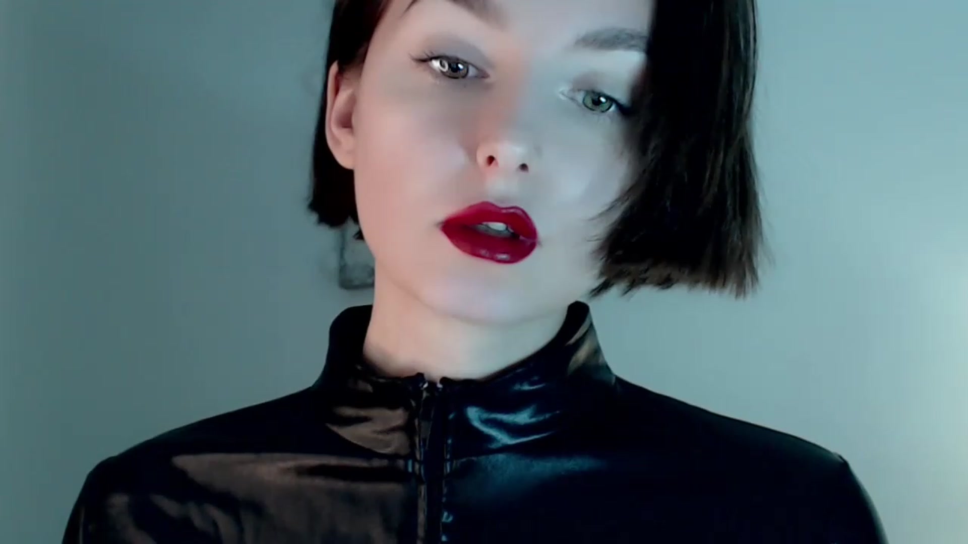 Gallery image thumbnail from Red_Lips_Girl's myfreecams stream on, 01/17/2023, 18:57 image 15 of 20