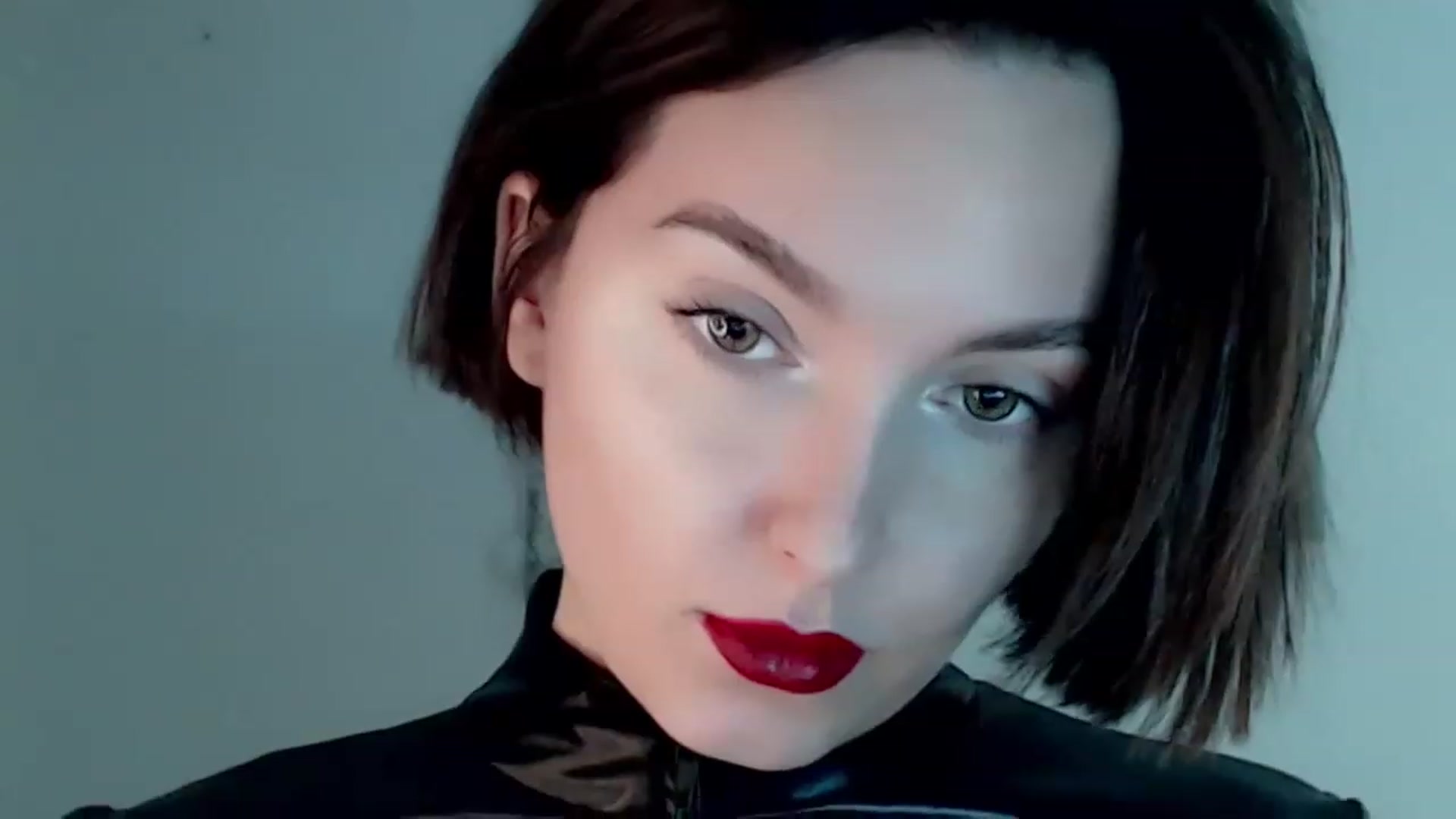 Gallery image thumbnail from Red_Lips_Girl's myfreecams stream on, 01/17/2023, 18:57 image 10 of 20