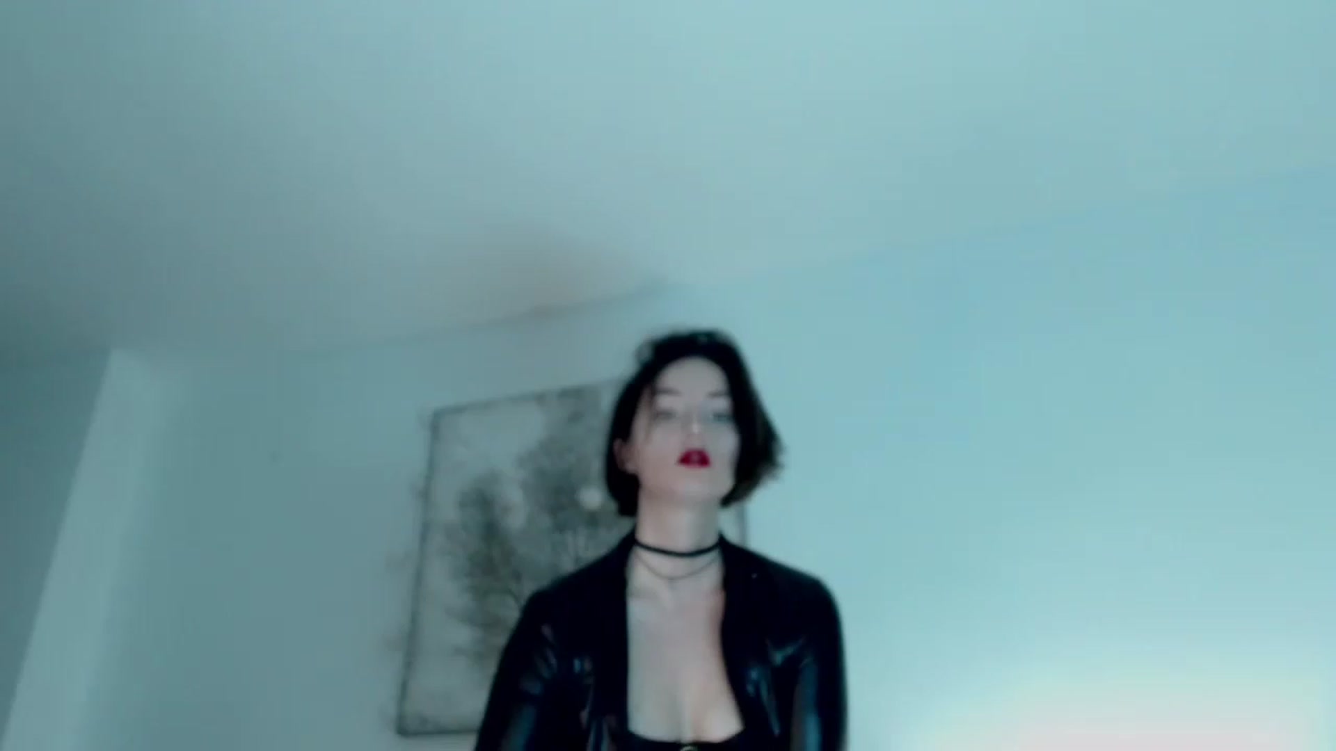 Gallery image thumbnail from Red_Lips_Girl's myfreecams stream on, 01/17/2023, 18:57 image 7 of 20