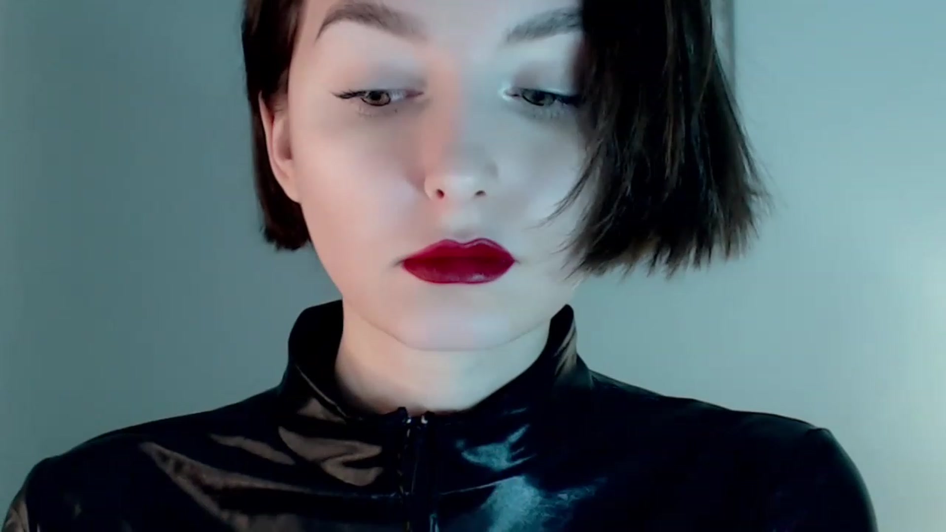 Gallery image thumbnail from Red_Lips_Girl's myfreecams stream on, 01/17/2023, 18:57 image 16 of 20