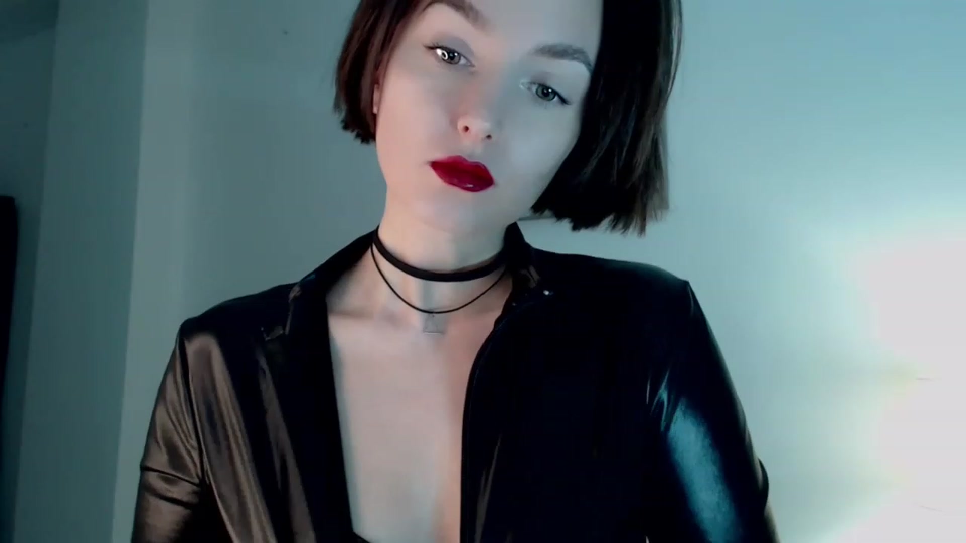 Gallery image thumbnail from Red_Lips_Girl's myfreecams stream on, 01/17/2023, 18:57 image 9 of 20