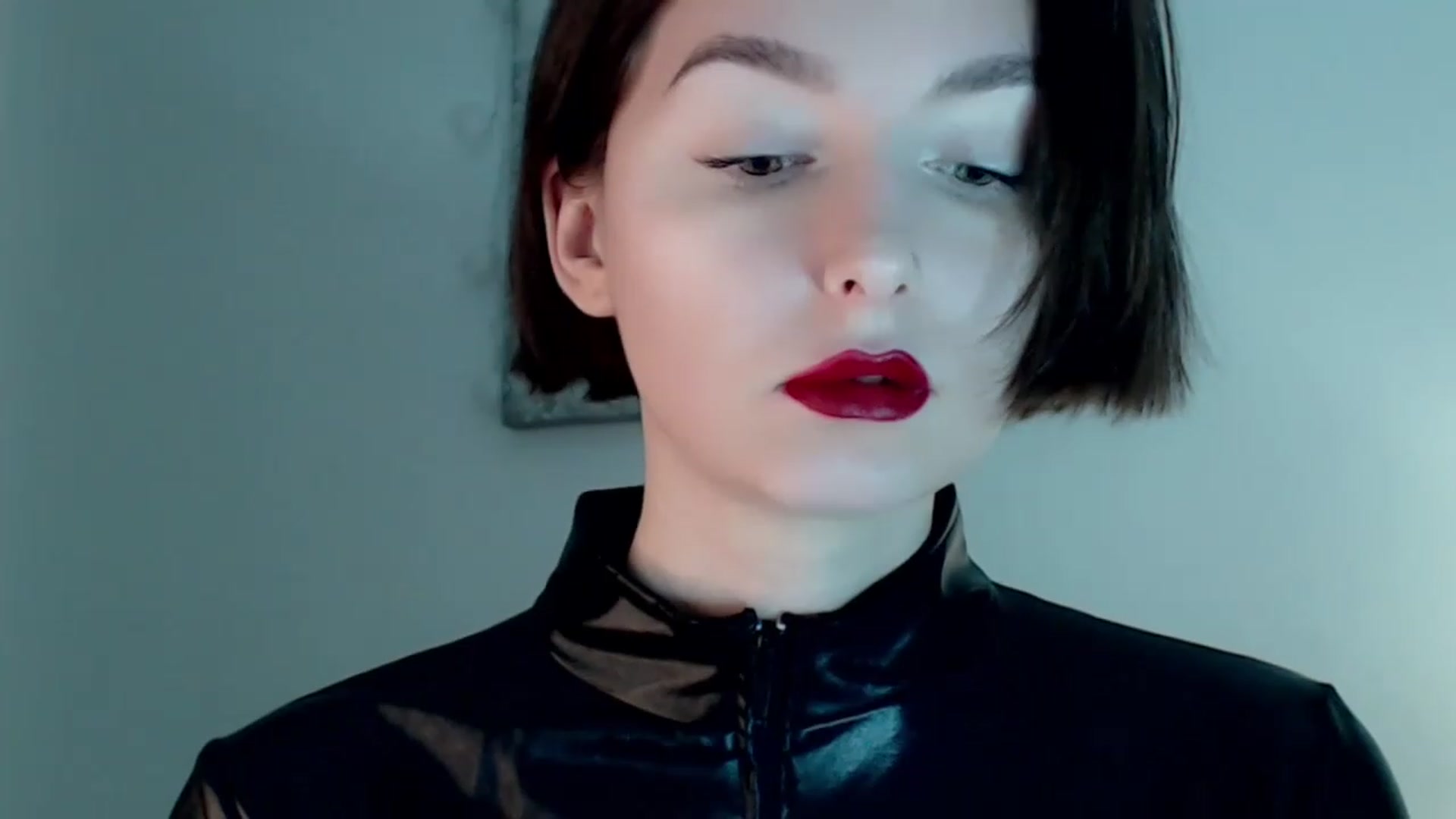 Gallery image thumbnail from Red_Lips_Girl's myfreecams stream on, 01/17/2023, 18:57 image 18 of 20