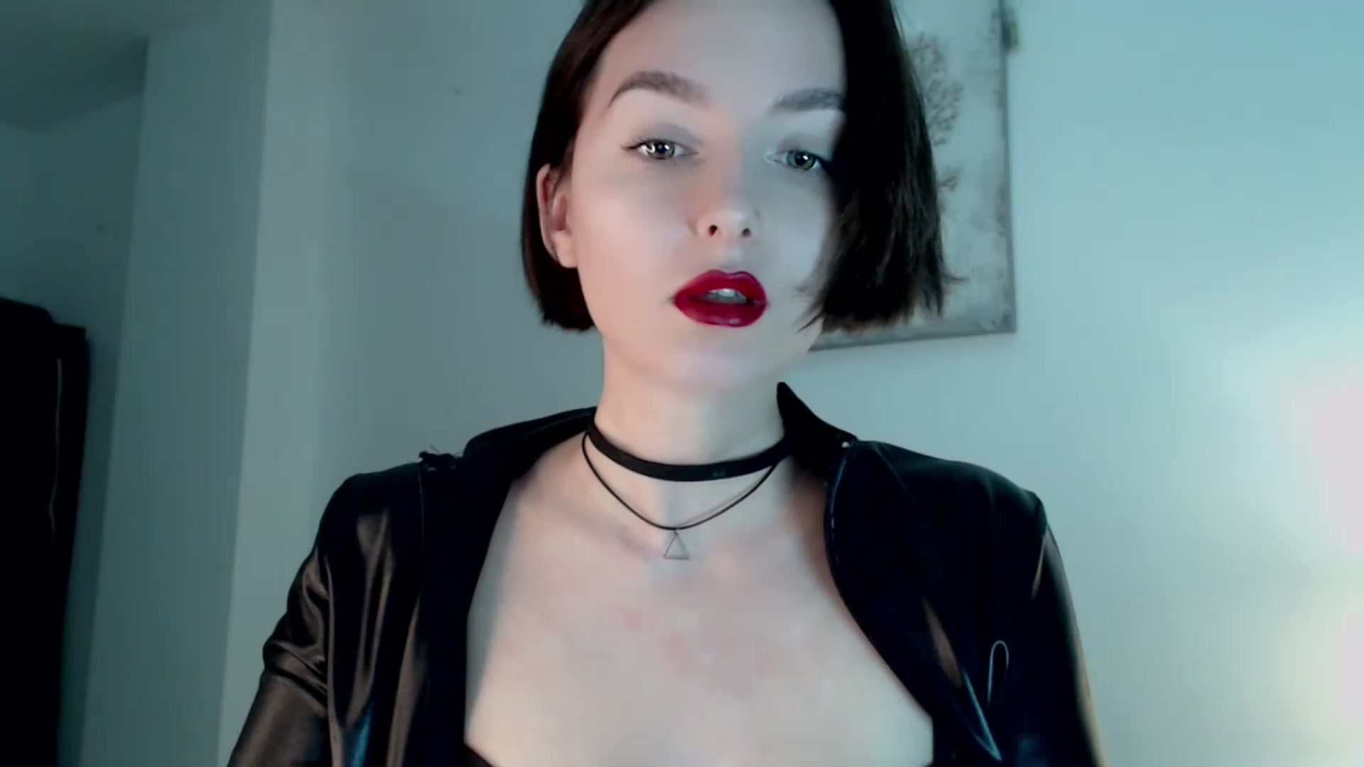 Gallery image thumbnail from Red_Lips_Girl's myfreecams stream on, 01/17/2023, 19:44 image 2 of 20