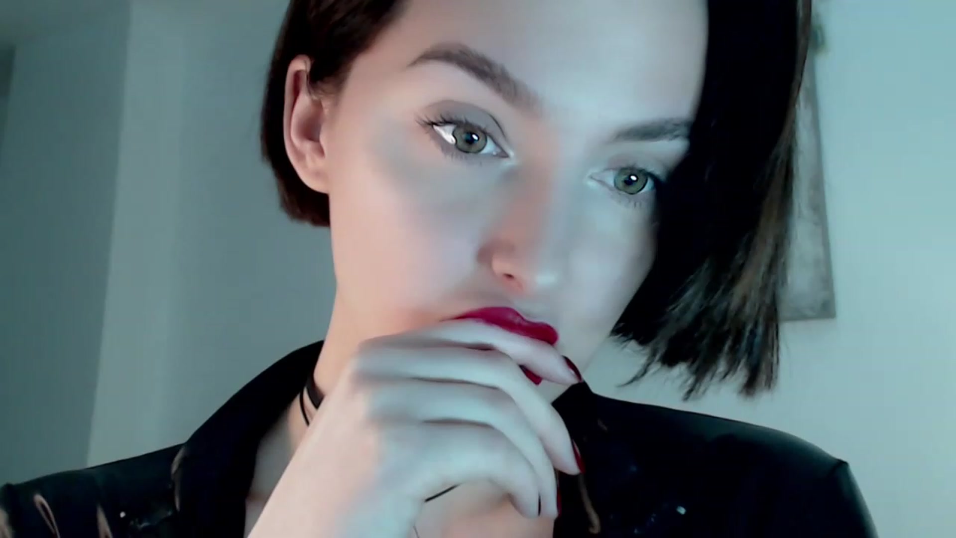 Gallery image thumbnail from Red_Lips_Girl's myfreecams stream on, 01/17/2023, 19:44 image 9 of 20