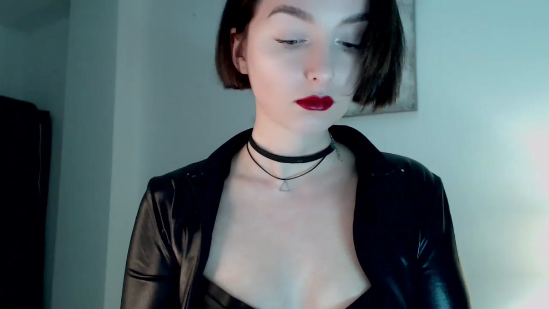 Gallery image thumbnail from Red_Lips_Girl's myfreecams stream on, 01/17/2023, 19:44 image 3 of 20