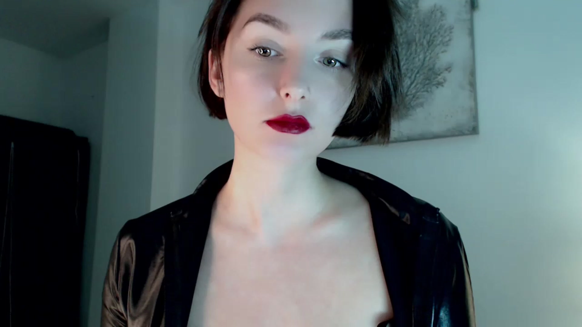 Gallery image thumbnail from Red_Lips_Girl's myfreecams stream on, 01/17/2023, 23:22 image 1 of 20
