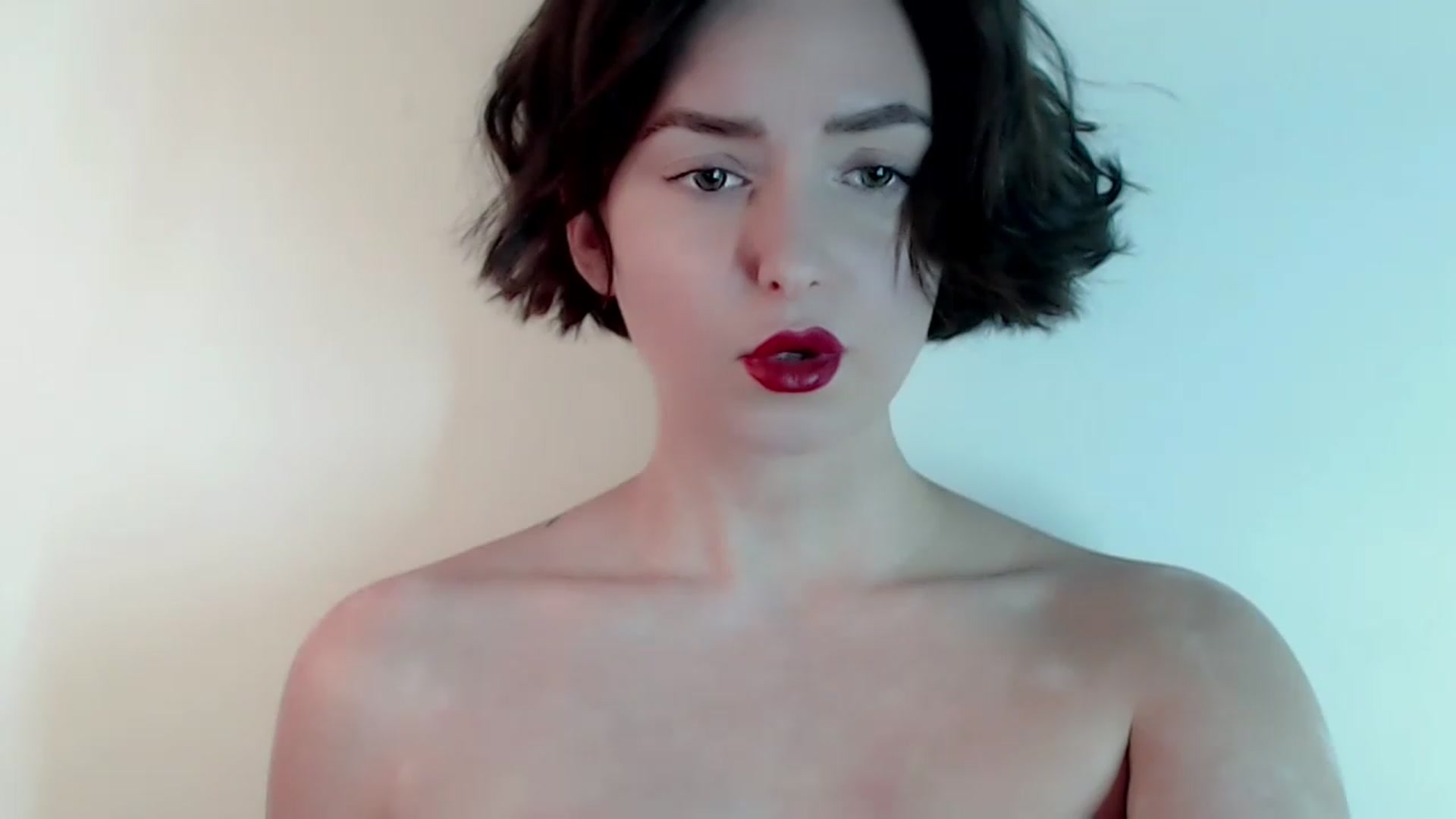 Gallery image thumbnail from Red_Lips_Girl's myfreecams stream on, 01/20/2023, 23:49 image 6 of 20