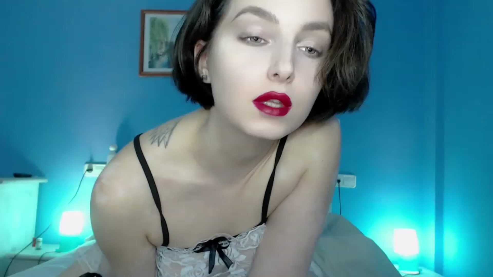 Gallery image thumbnail from Red_Lips_Girl's myfreecams stream on, 01/31/2023, 22:34 image 5 of 20