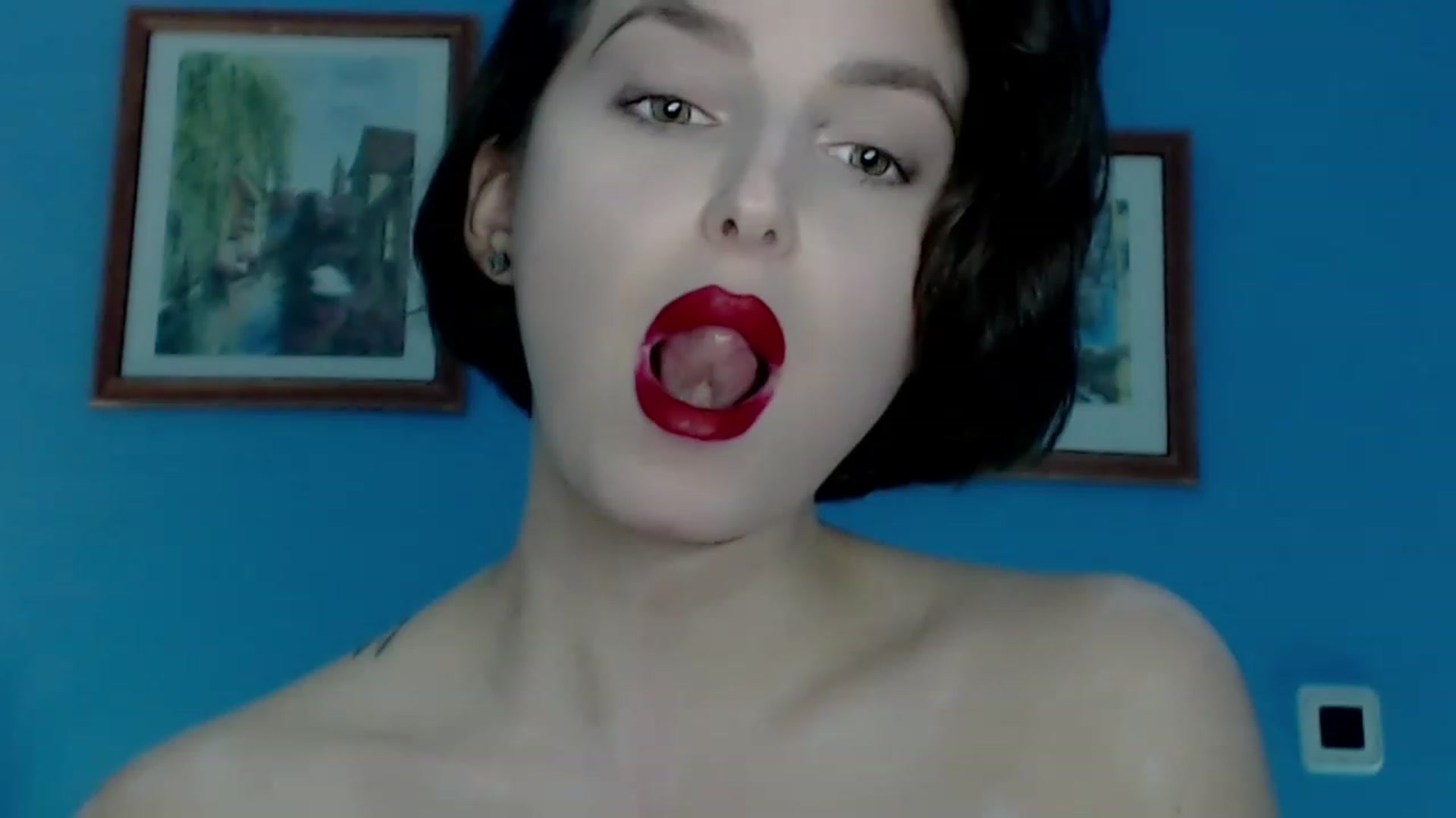 Gallery image thumbnail from Red_Lips_Girl's myfreecams stream on, 01/31/2023, 23:42 image 14 of 20