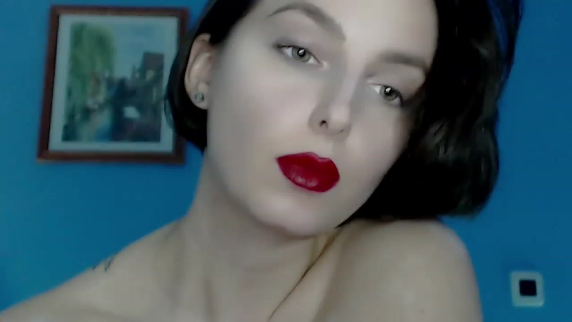 Gallery image thumbnail from Red_Lips_Girl's myfreecams stream on, 01/31/2023, 23:42 image 12 of 20
