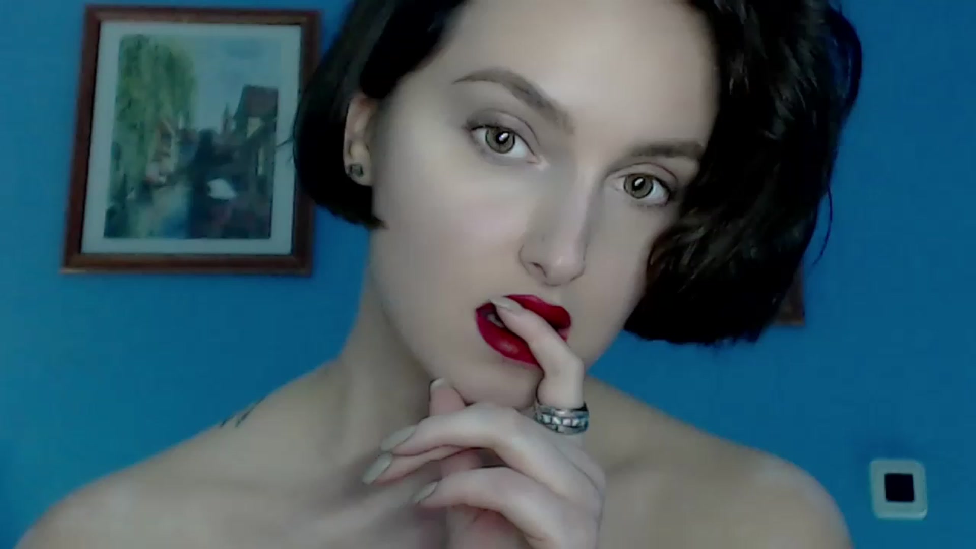 Gallery image thumbnail from Red_Lips_Girl's myfreecams stream on, 01/31/2023, 23:42 image 15 of 20