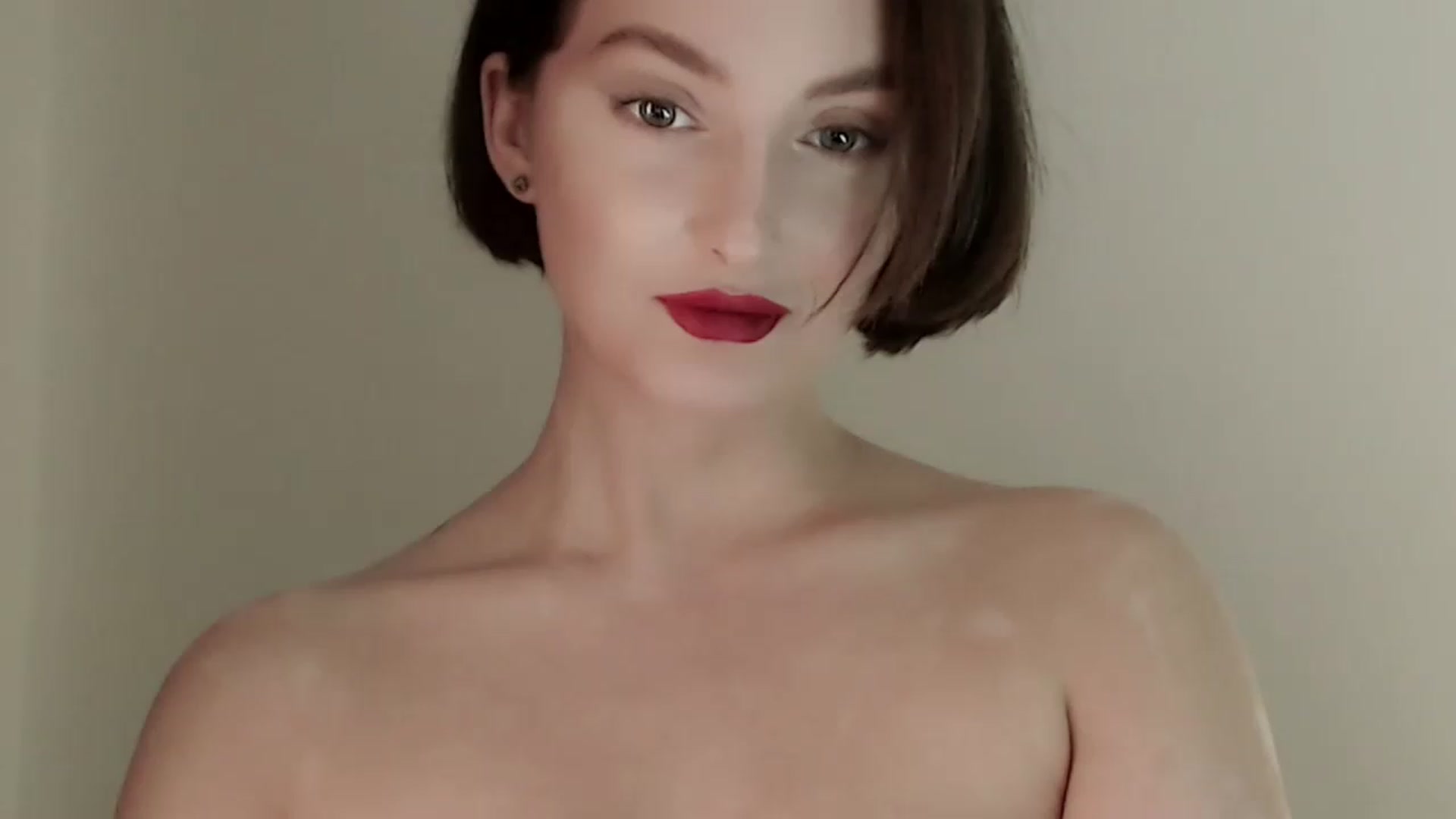 Gallery image thumbnail from Red_Lips_Girl's myfreecams stream on, 02/07/2023, 19:20 image 11 of 20