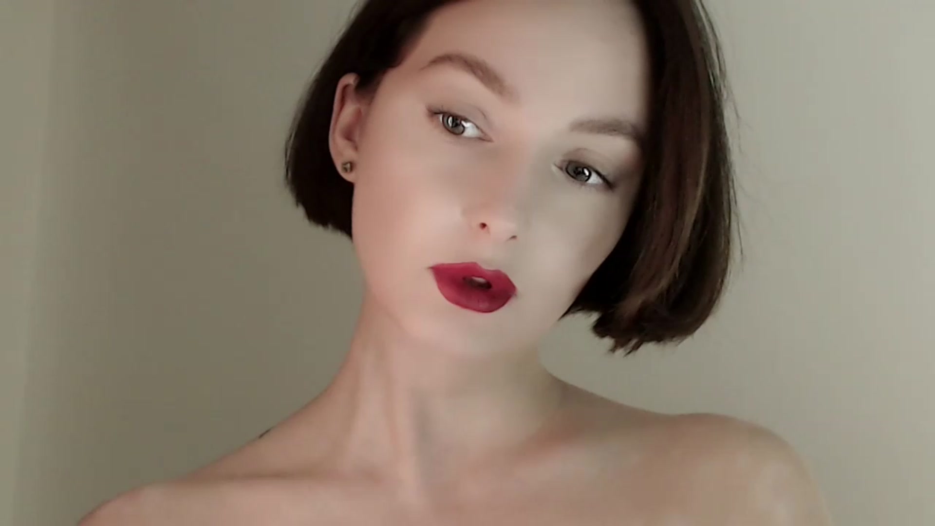 Gallery image thumbnail from Red_Lips_Girl's myfreecams stream on, 02/07/2023, 19:20 image 14 of 20