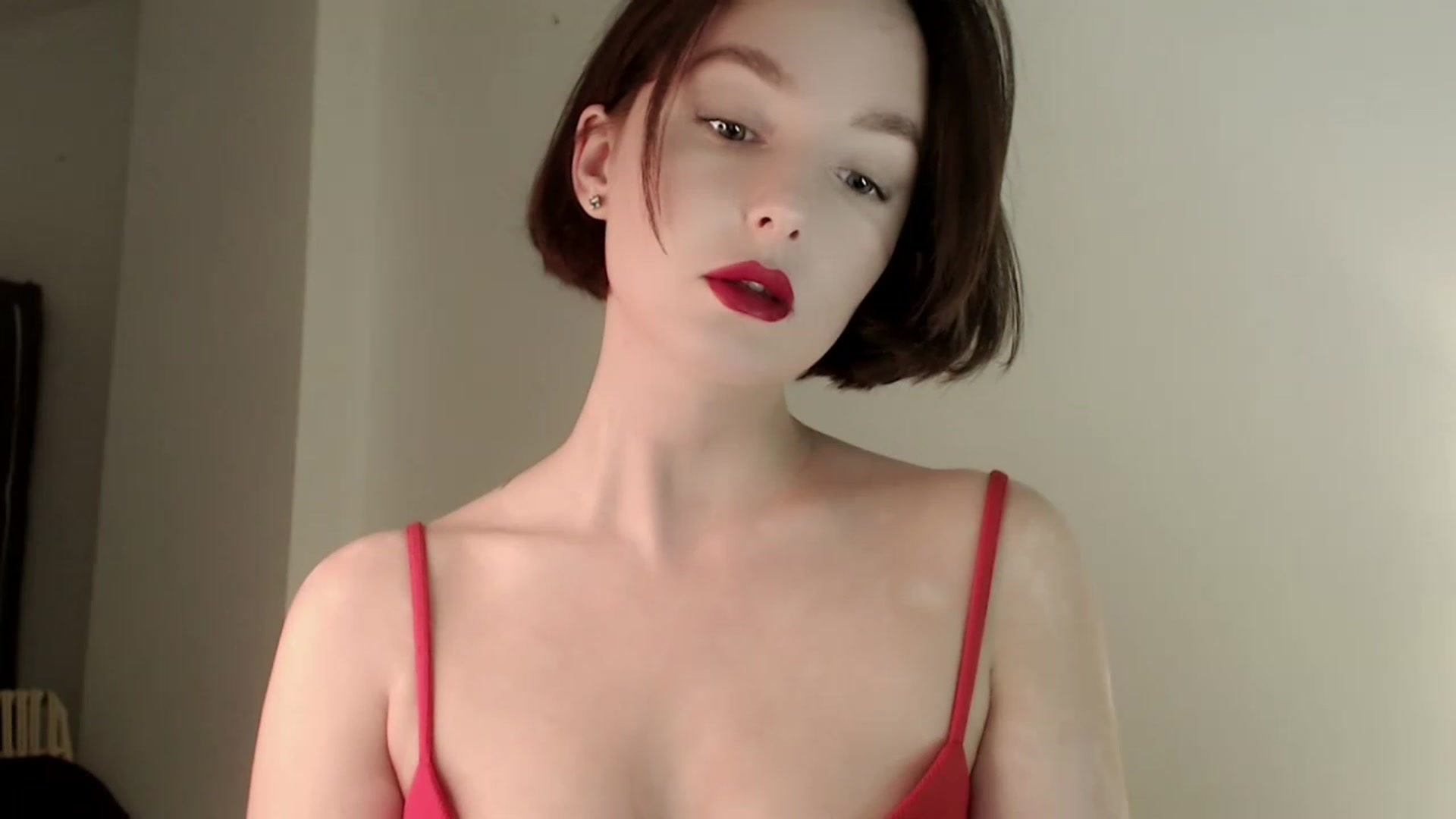 Gallery image thumbnail from Red_Lips_Girl's myfreecams stream on, 02/07/2023, 19:20 image 6 of 20