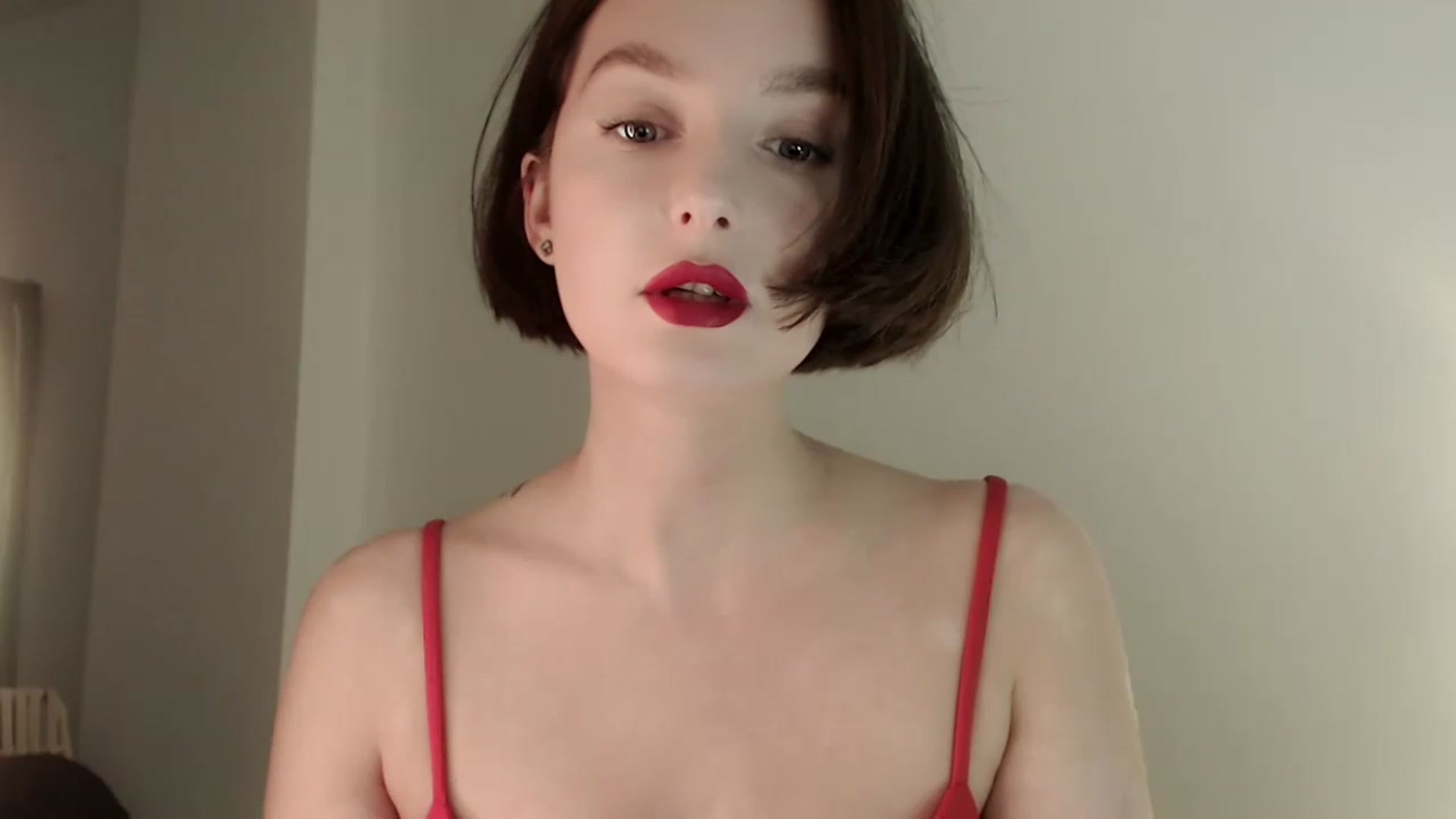Gallery image thumbnail from Red_Lips_Girl's myfreecams stream on, 02/07/2023, 19:20 image 7 of 20