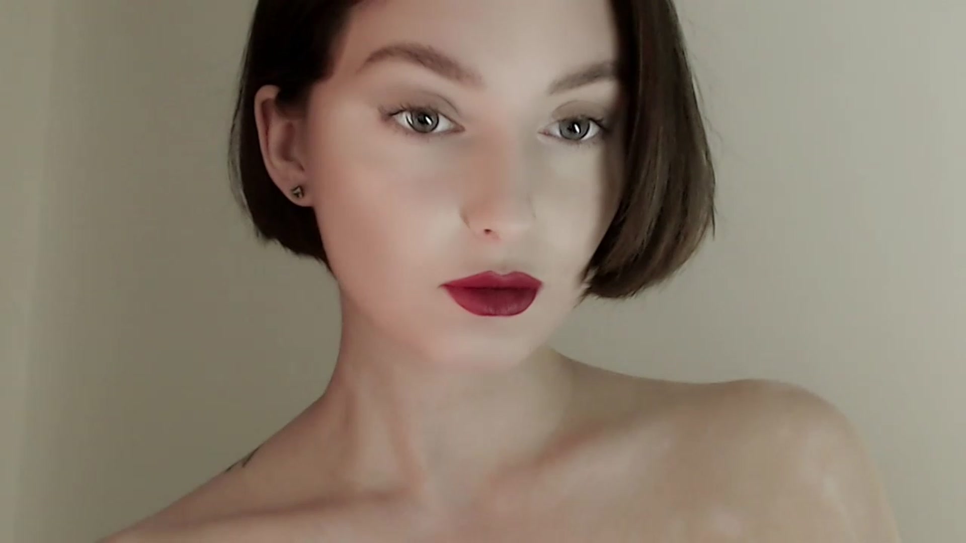 Gallery image thumbnail from Red_Lips_Girl's myfreecams stream on, 02/07/2023, 19:54 image 3 of 20