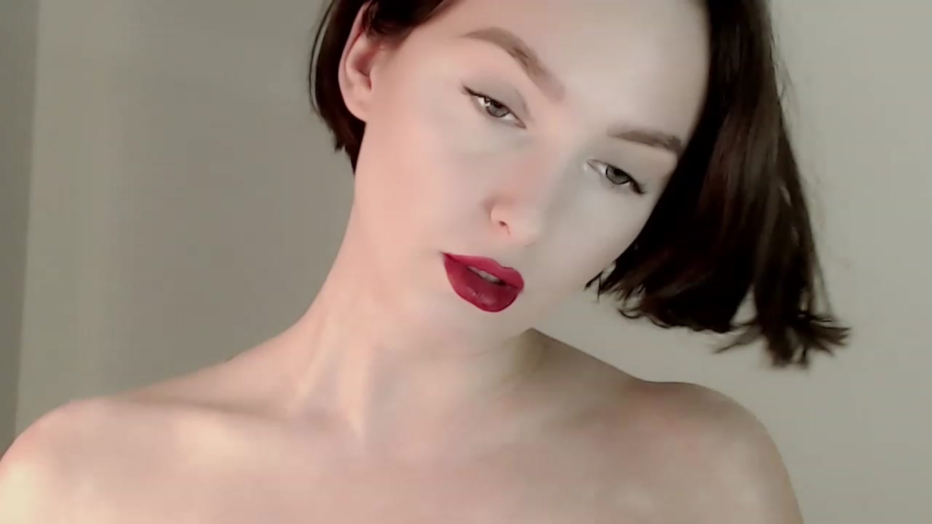 Gallery image thumbnail from Red_Lips_Girl's myfreecams stream on, 02/09/2023, 20:21 image 2 of 20