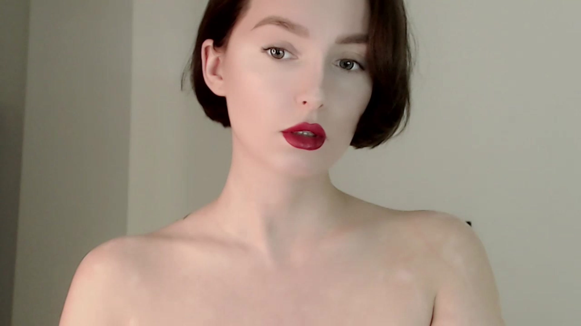 Gallery image thumbnail from Red_Lips_Girl's myfreecams stream on, 02/09/2023, 20:21 image 19 of 20