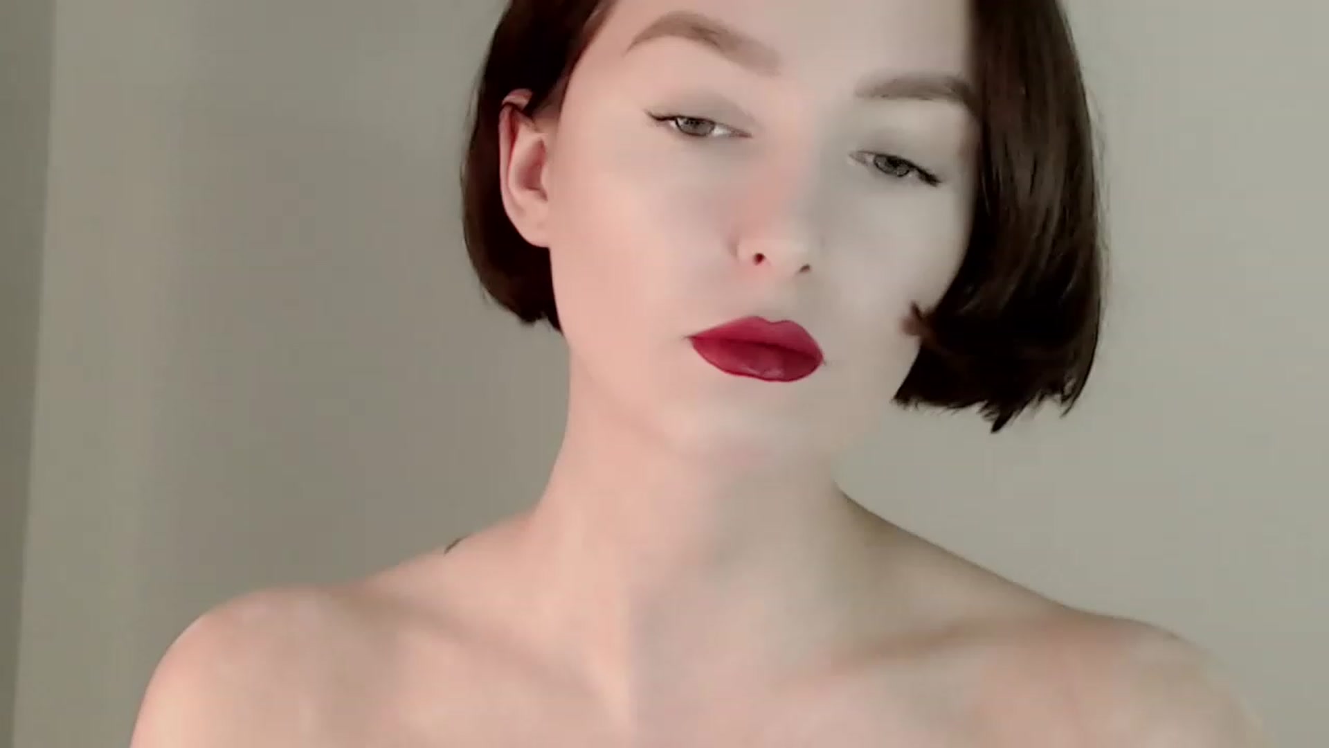 Gallery image thumbnail from Red_Lips_Girl's myfreecams stream on, 02/09/2023, 20:21 image 1 of 20