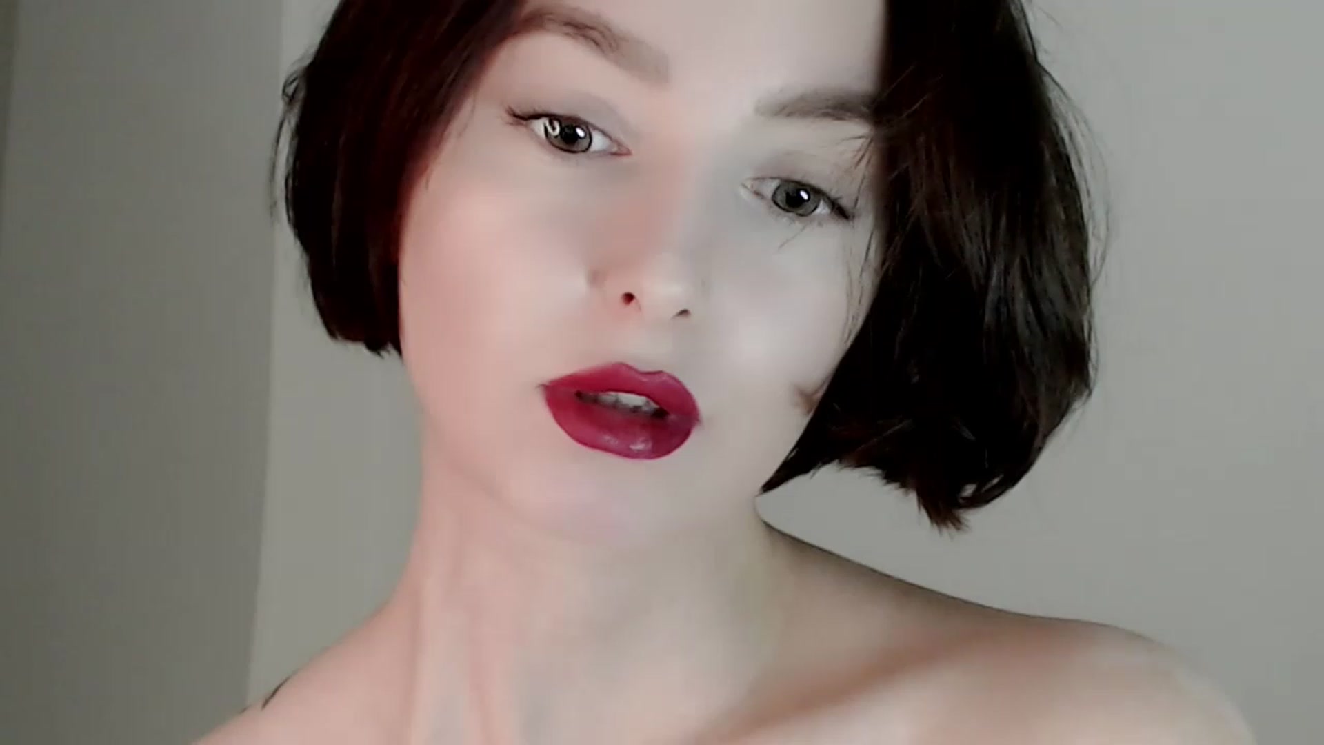 Gallery image thumbnail from Red_Lips_Girl's myfreecams stream on, 02/09/2023, 22:41 image 16 of 20