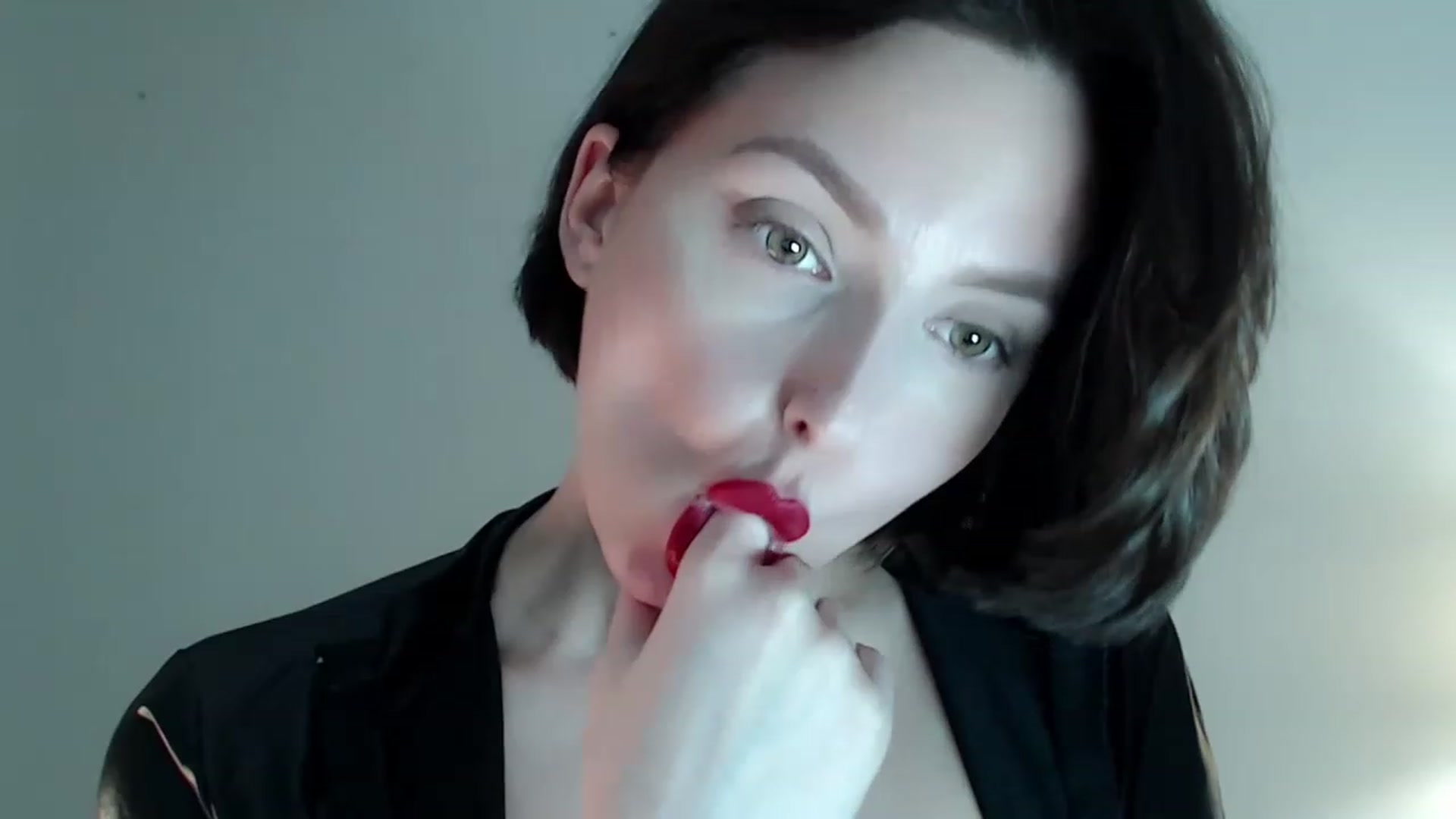 Gallery image thumbnail from Red_Lips_Girl's myfreecams stream on, 02/25/2023, 01:36 image 17 of 20